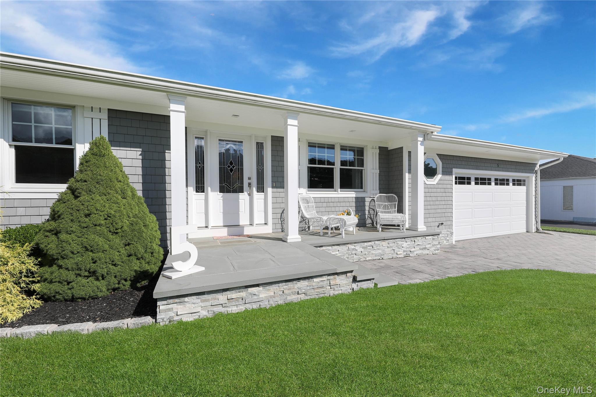 5 Canvasback Lane, East Quogue, NY 11942