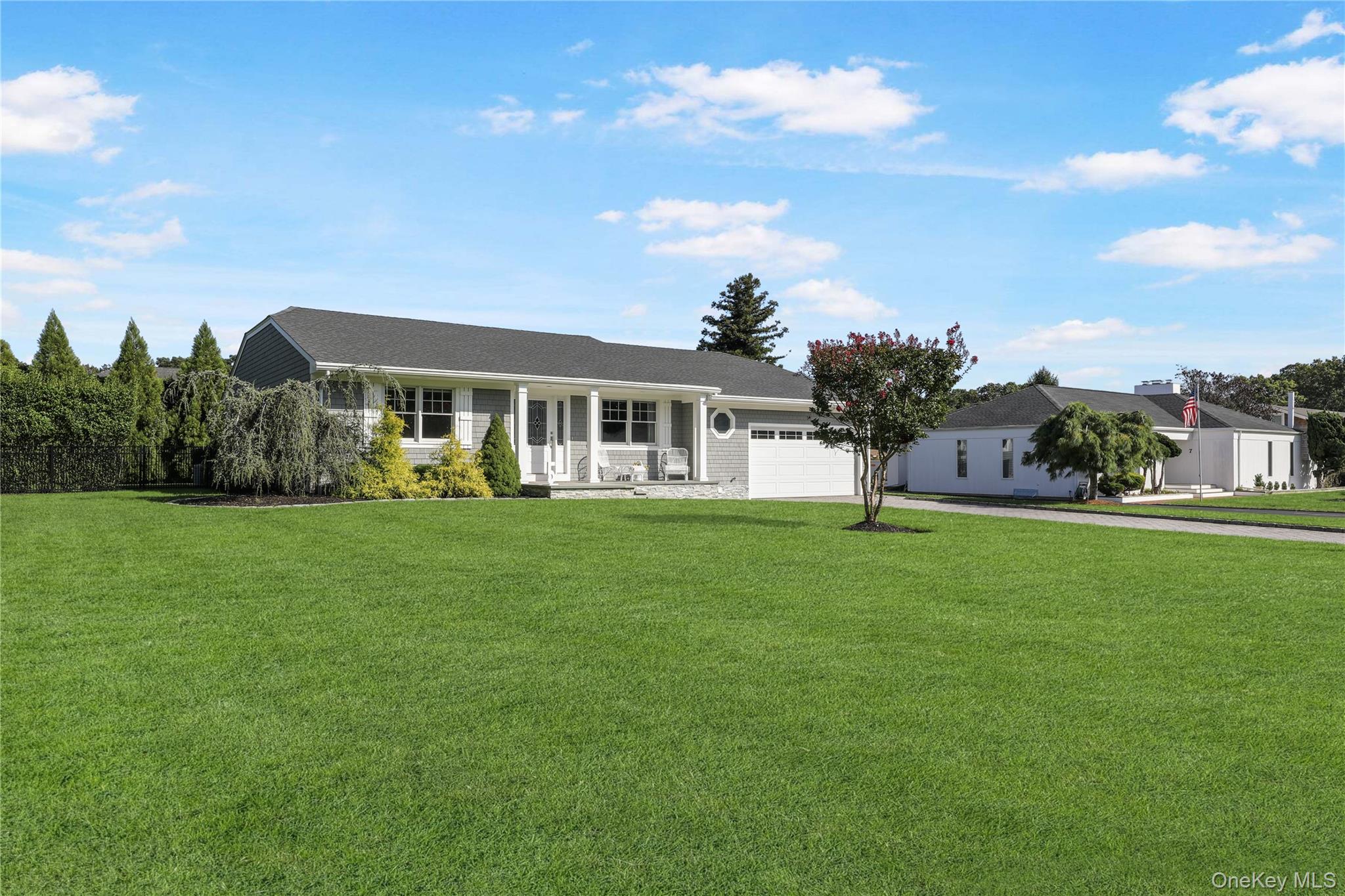 5 Canvasback Lane, East Quogue, NY 11942