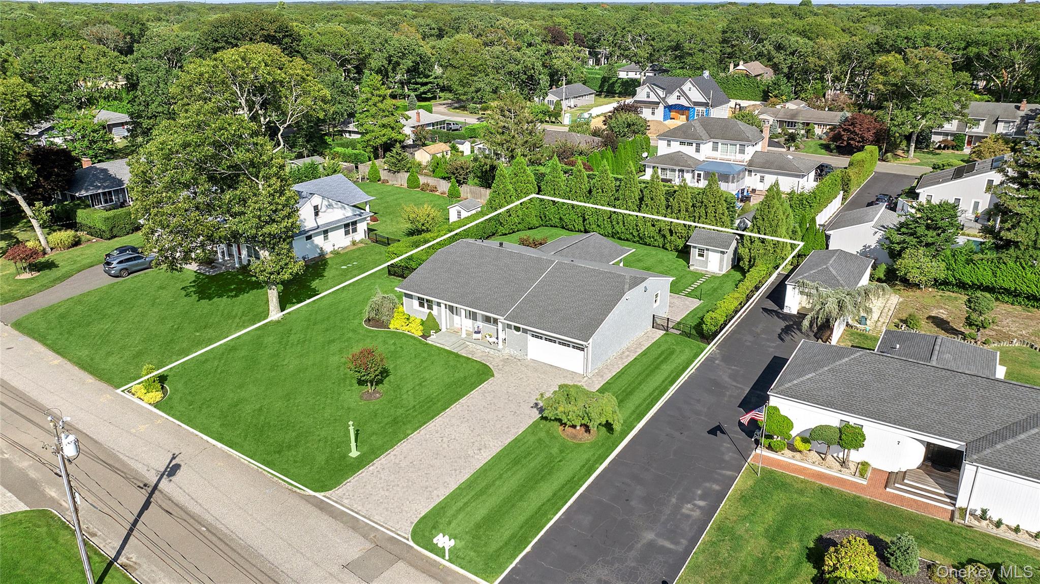 5 Canvasback Lane, East Quogue, NY 11942