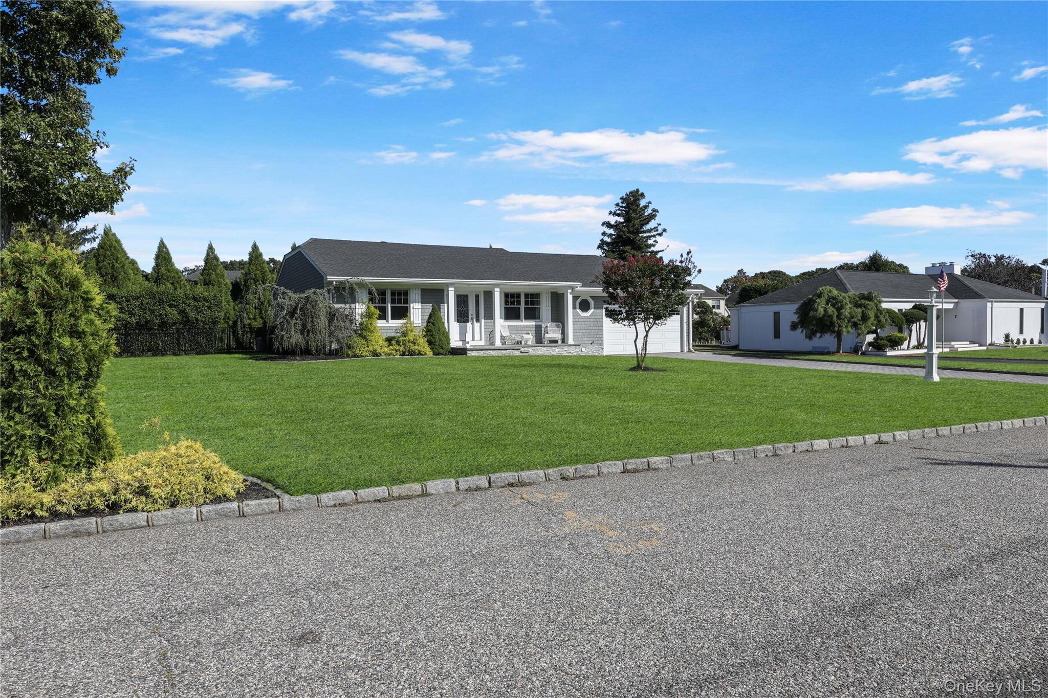 5 Canvasback Lane, East Quogue, NY 11942