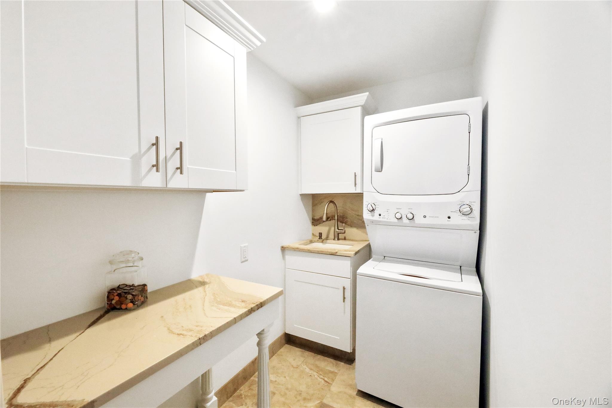 5 Canvasback Lane, East Quogue, NY 11942