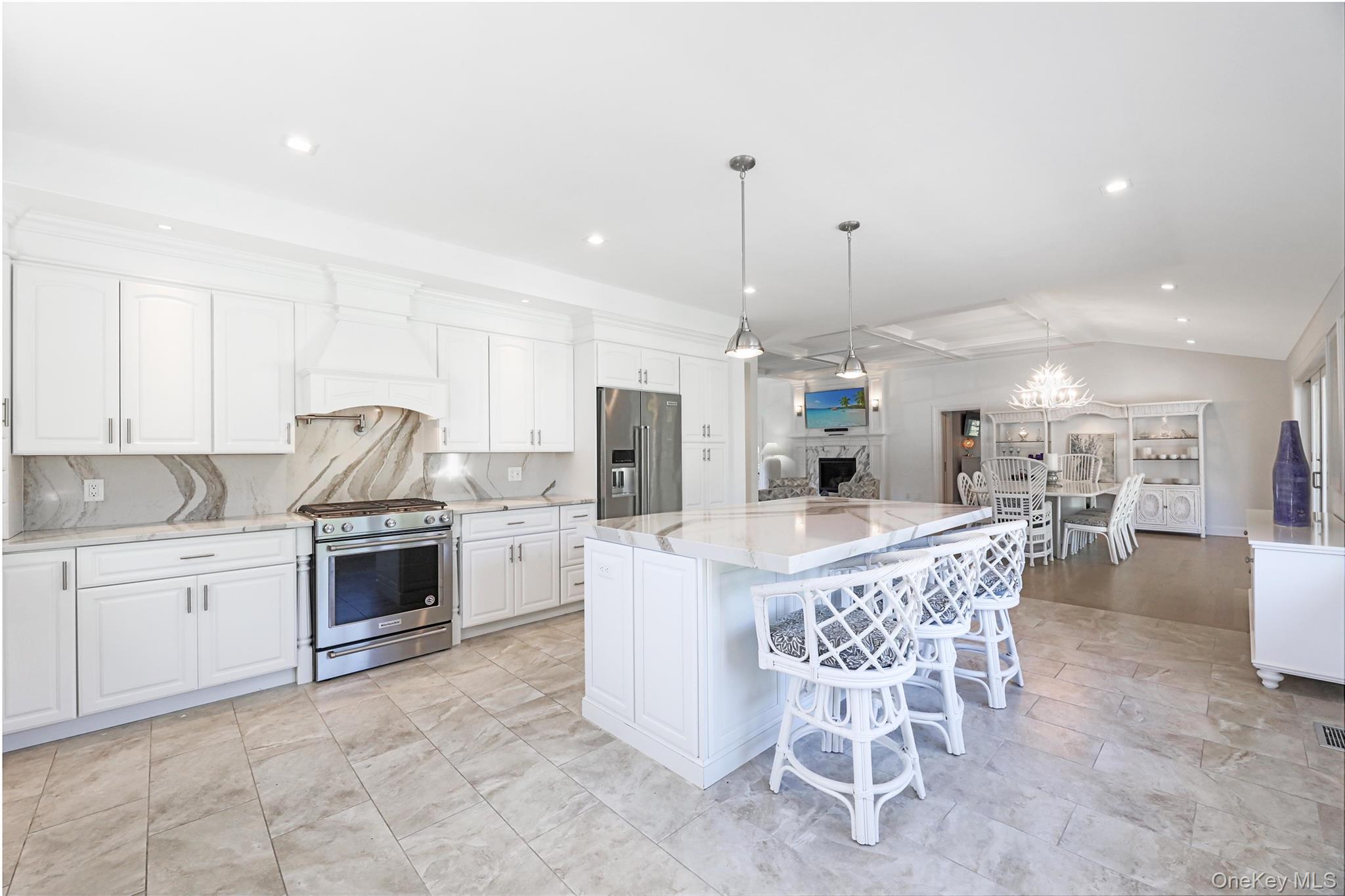 5 Canvasback Lane, East Quogue, NY 11942