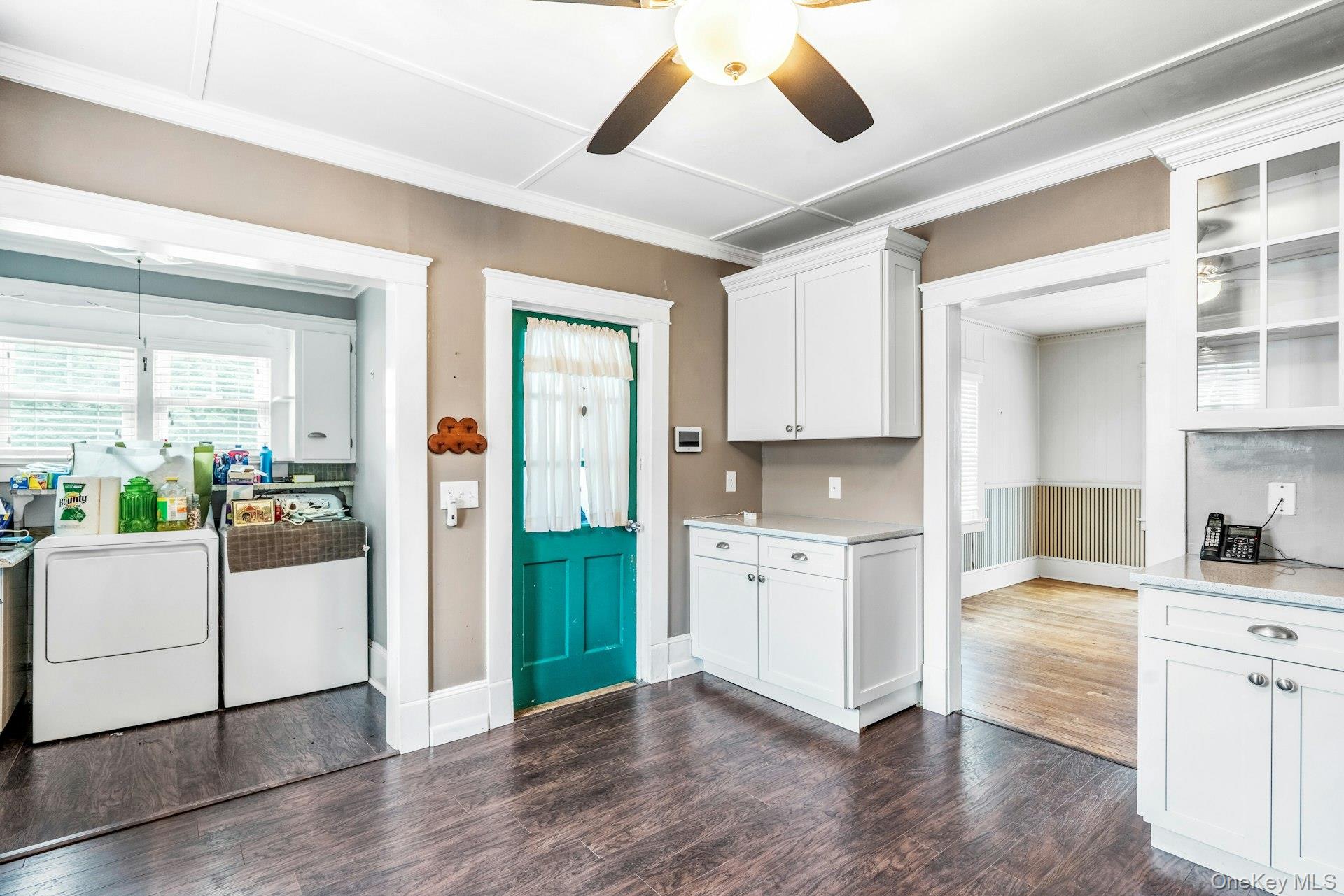 9450 Old Sound Avenue, Mattituck, NY 11952