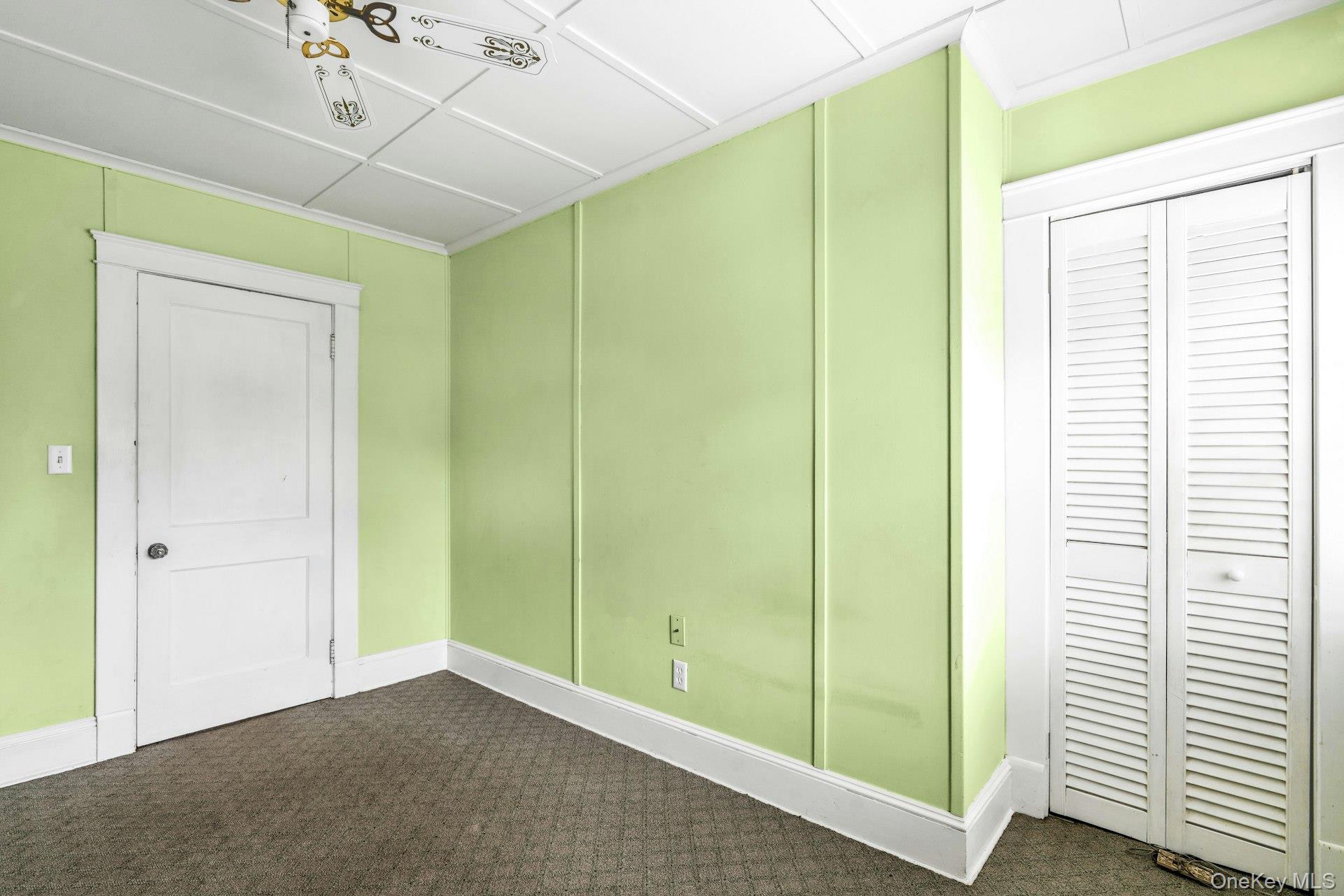 9450 Old Sound Avenue, Mattituck, NY 11952