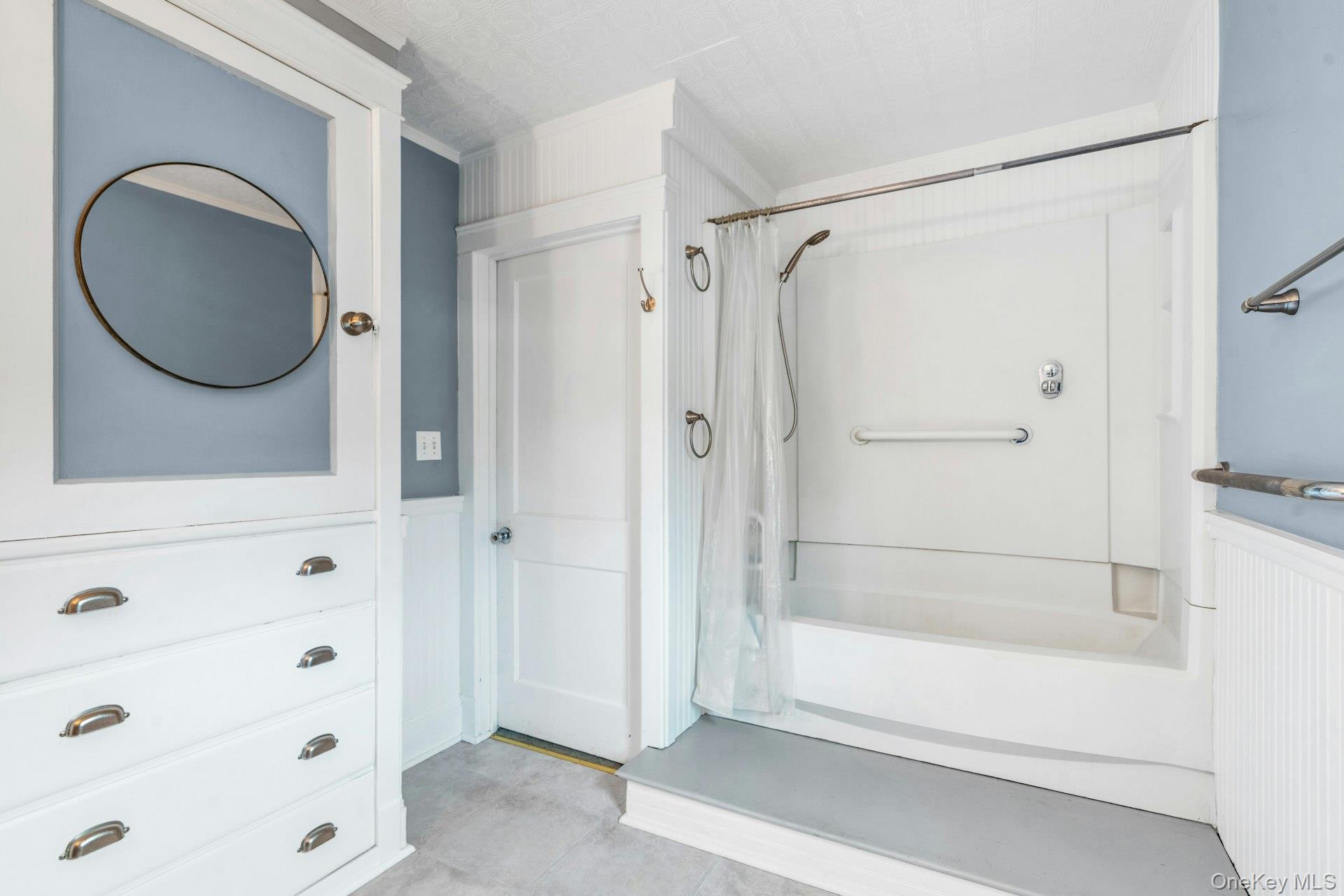 9450 Old Sound Avenue, Mattituck, NY 11952