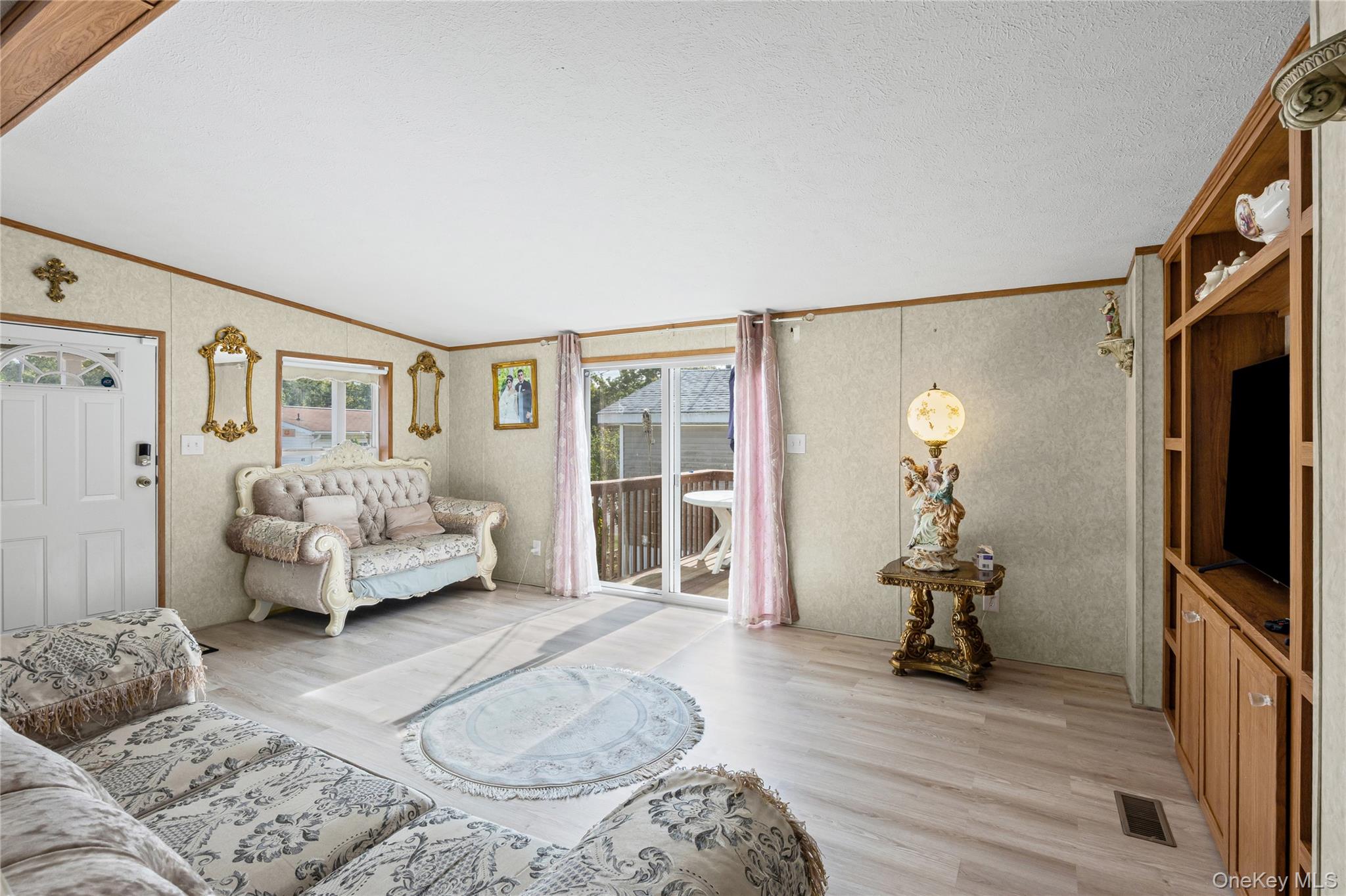 1795 Osborne Avenue # 75, Riverhead, NY 11901