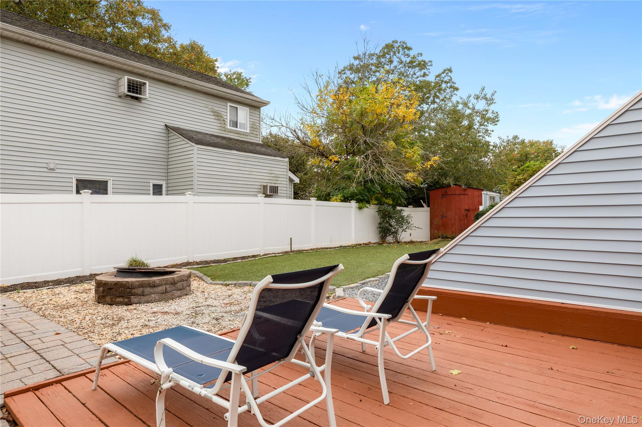 348 Hauser Avenue, Holbrook, NY 11741