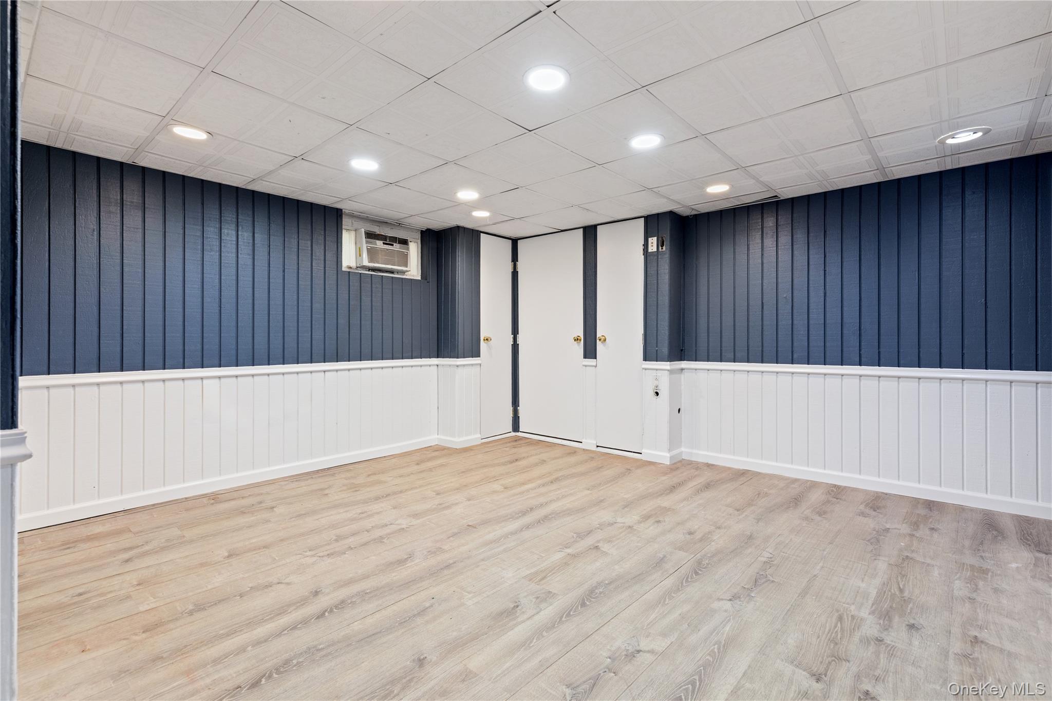 348 Hauser Avenue, Holbrook, NY 11741