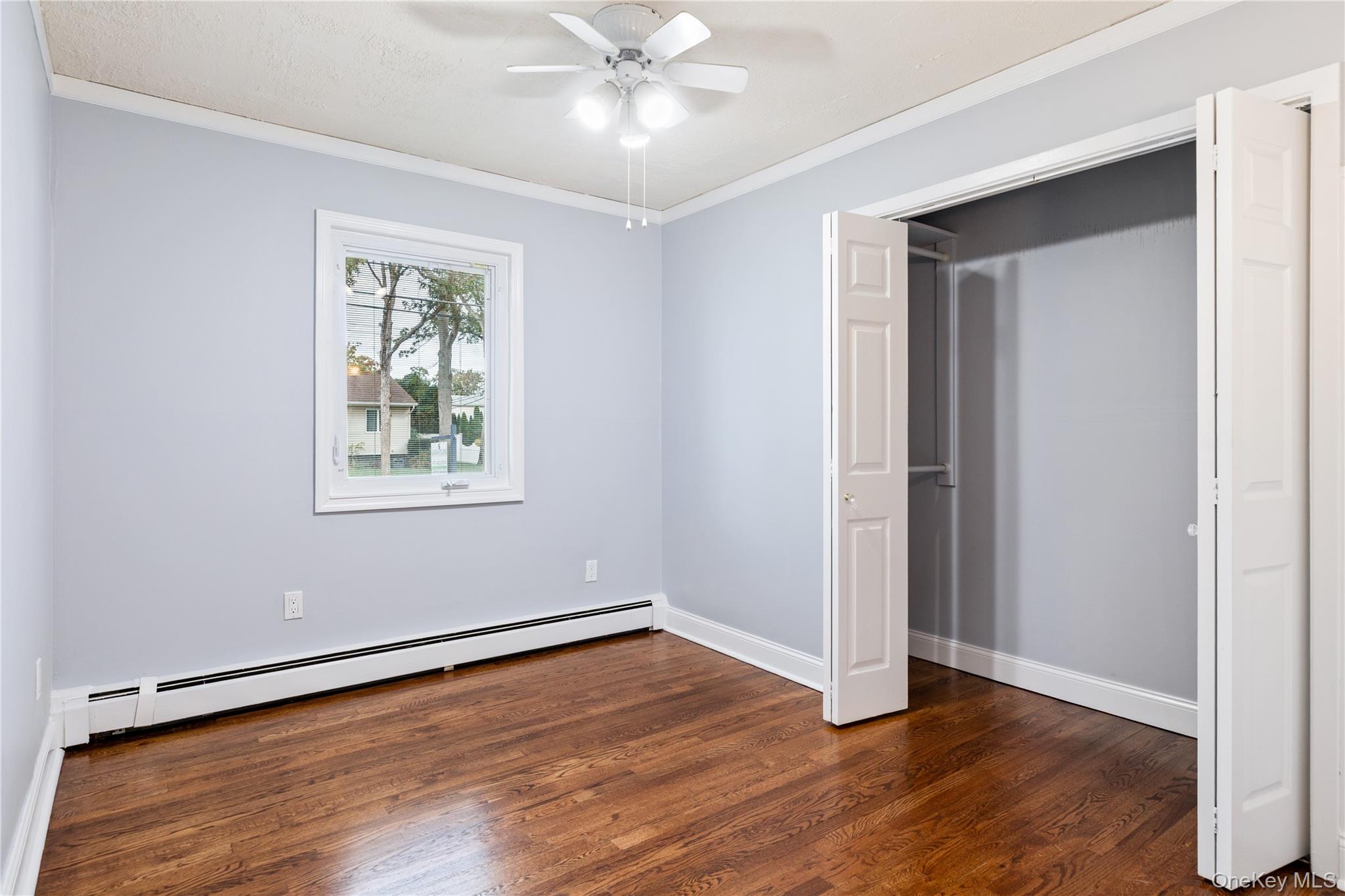 348 Hauser Avenue, Holbrook, NY 11741