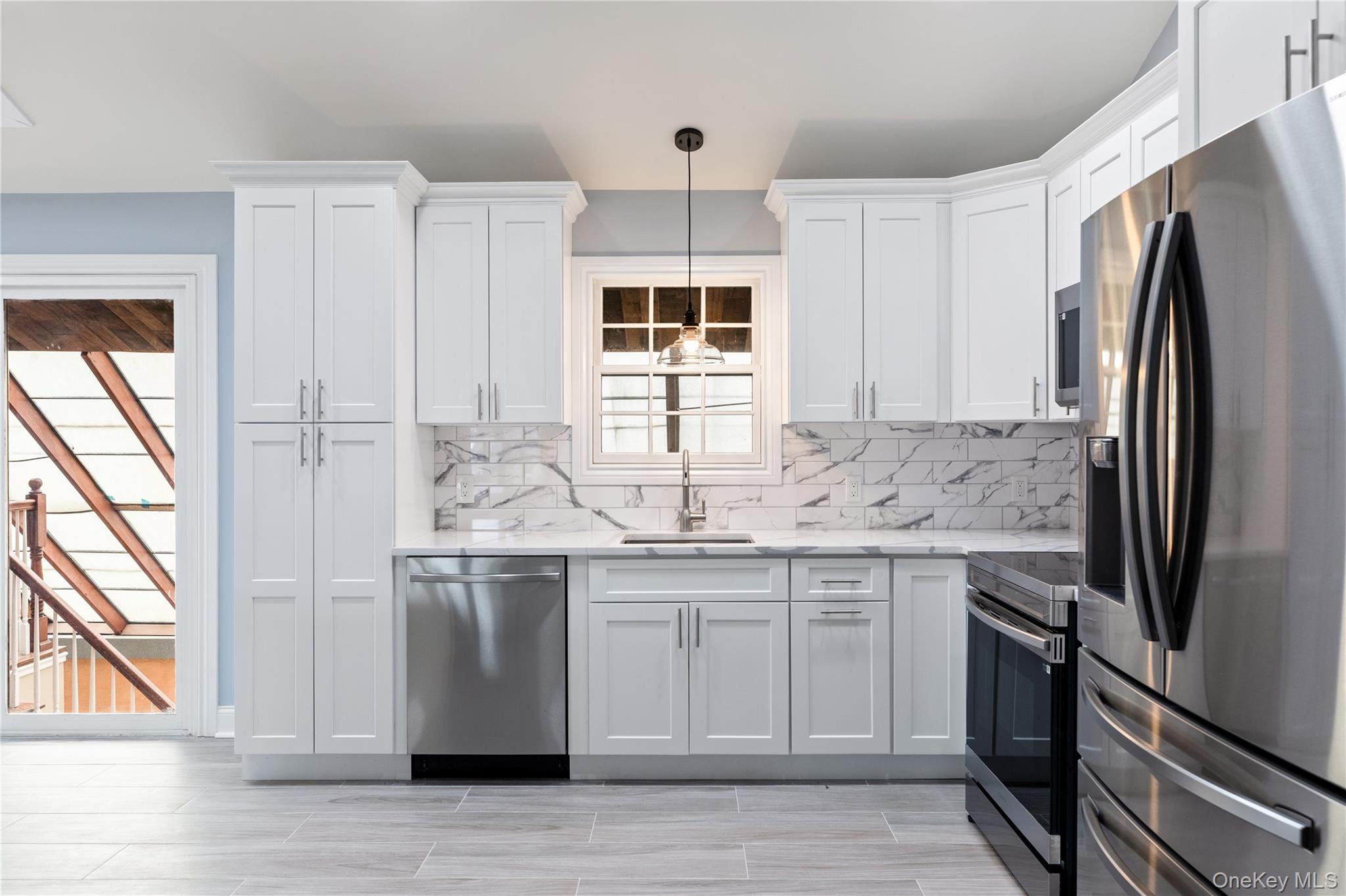 348 Hauser Avenue, Holbrook, NY 11741