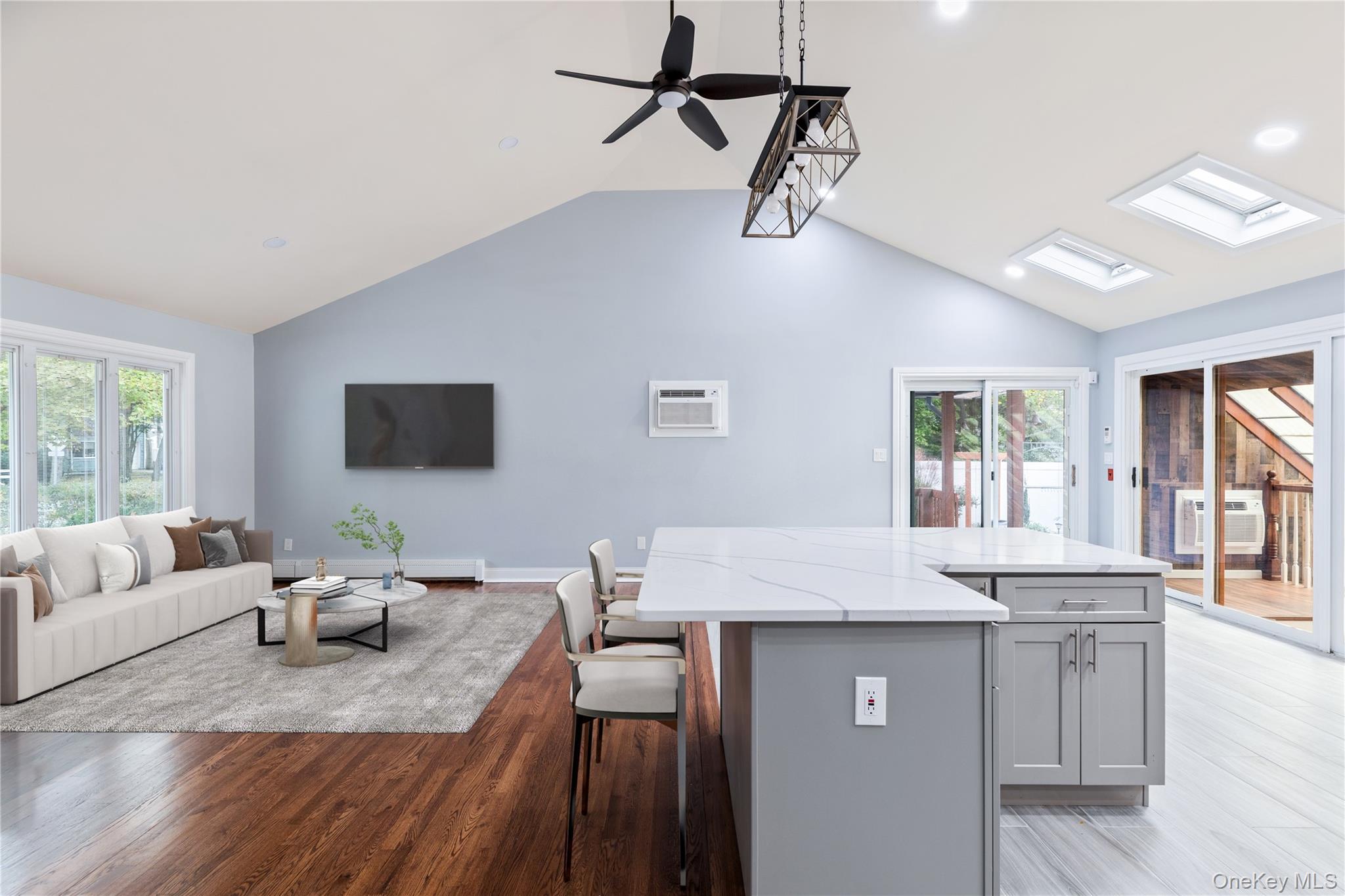 348 Hauser Avenue, Holbrook, NY 11741