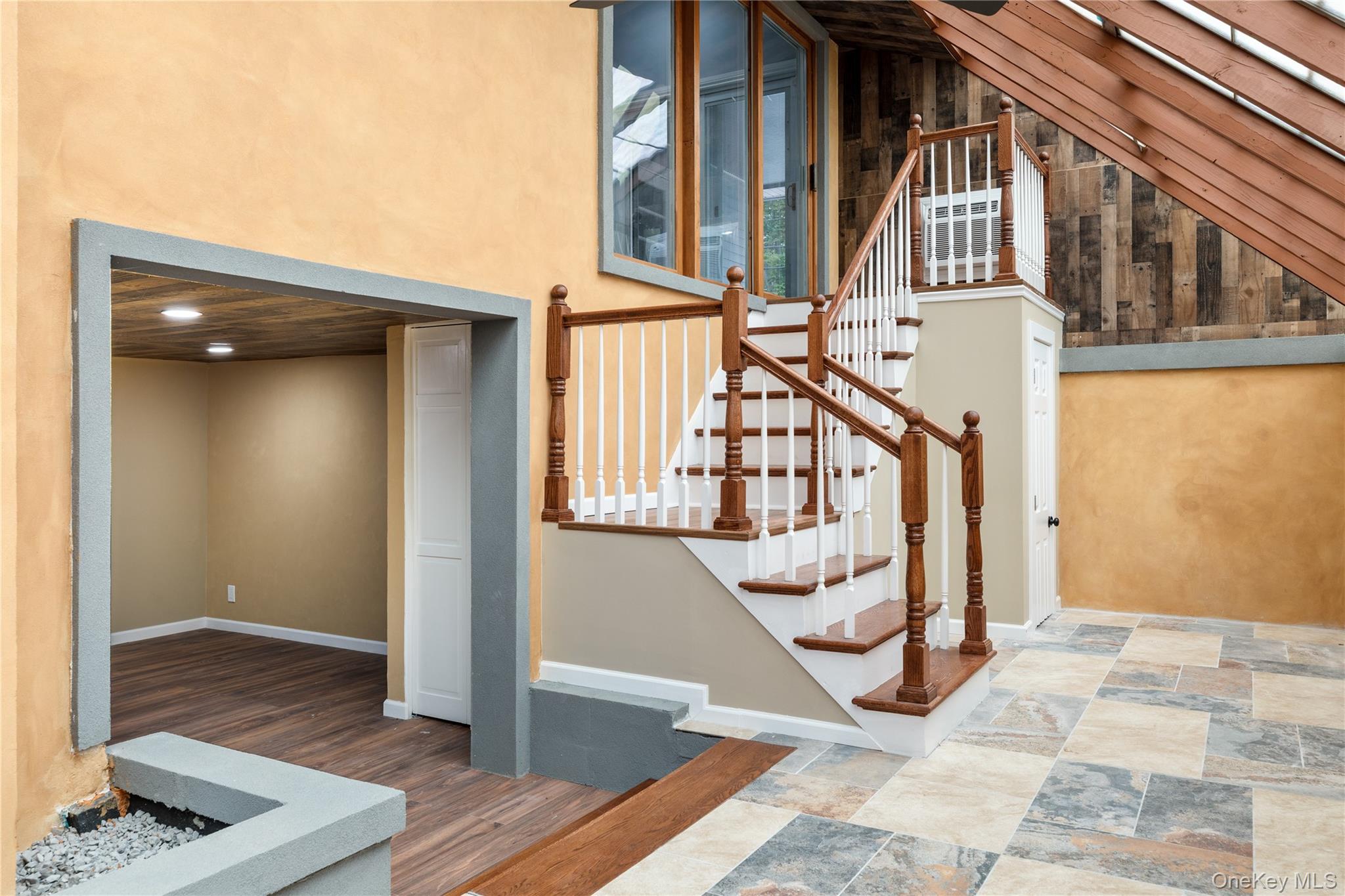 348 Hauser Avenue, Holbrook, NY 11741