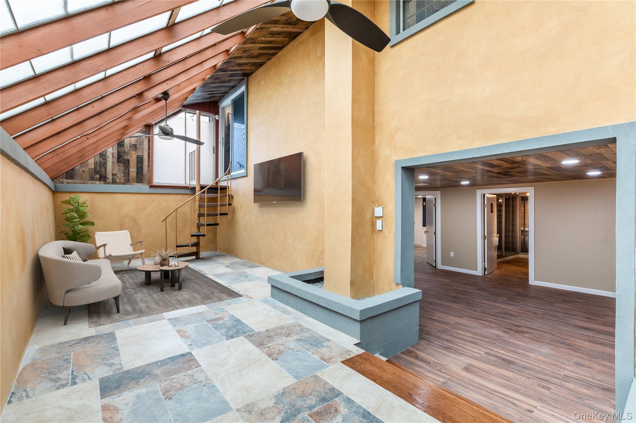 348 Hauser Avenue, Holbrook, NY 11741