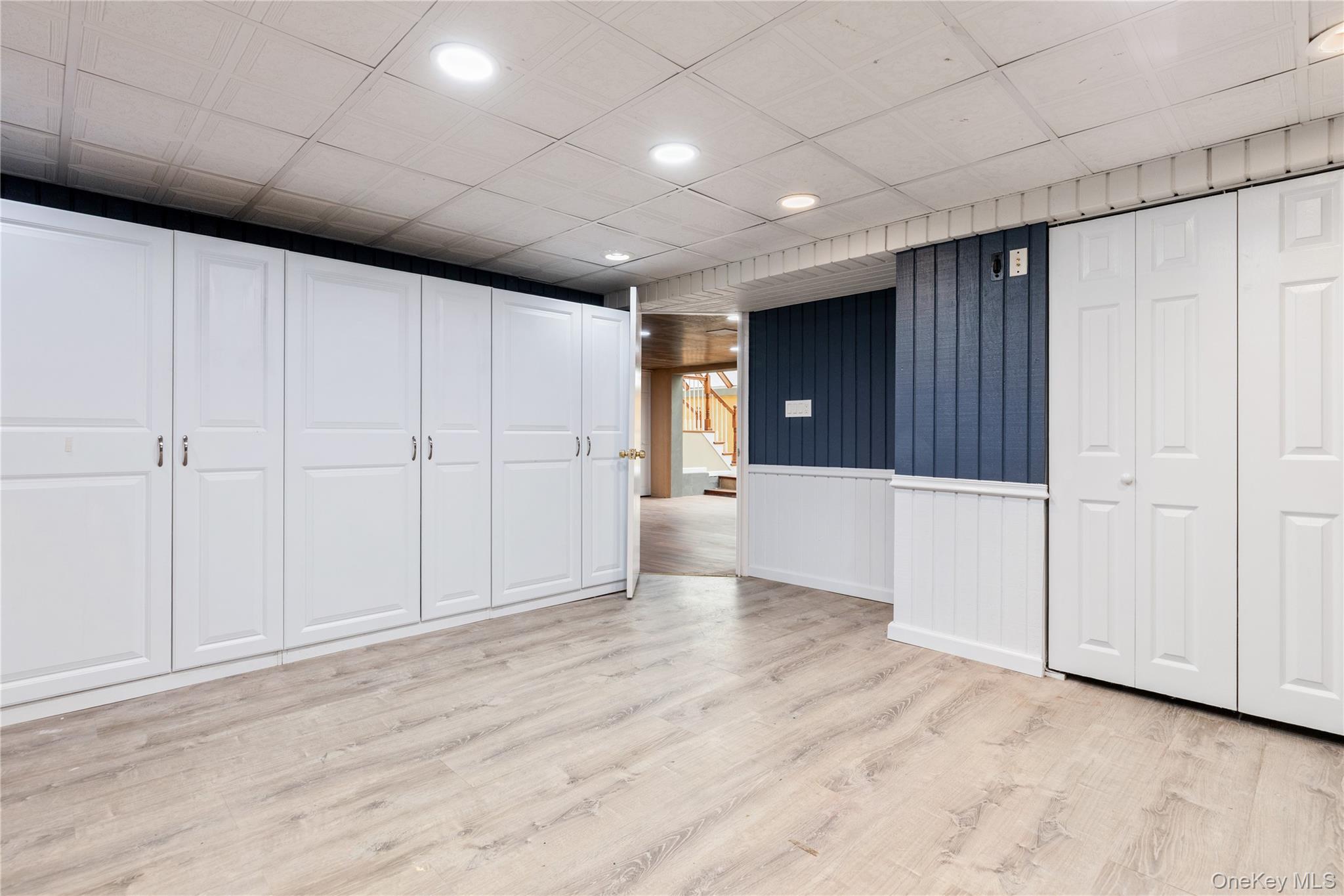 348 Hauser Avenue, Holbrook, NY 11741