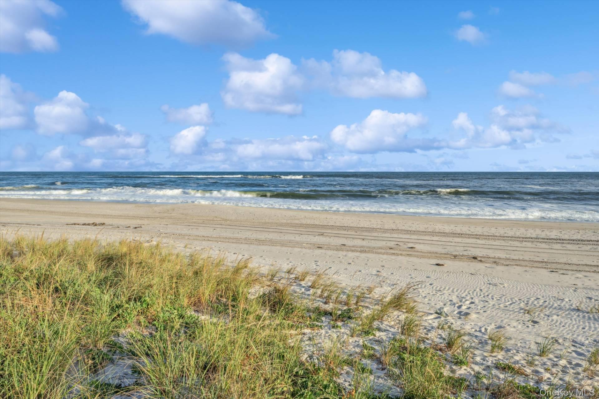 521 Dune Road, Westhampton Beach, NY 11978