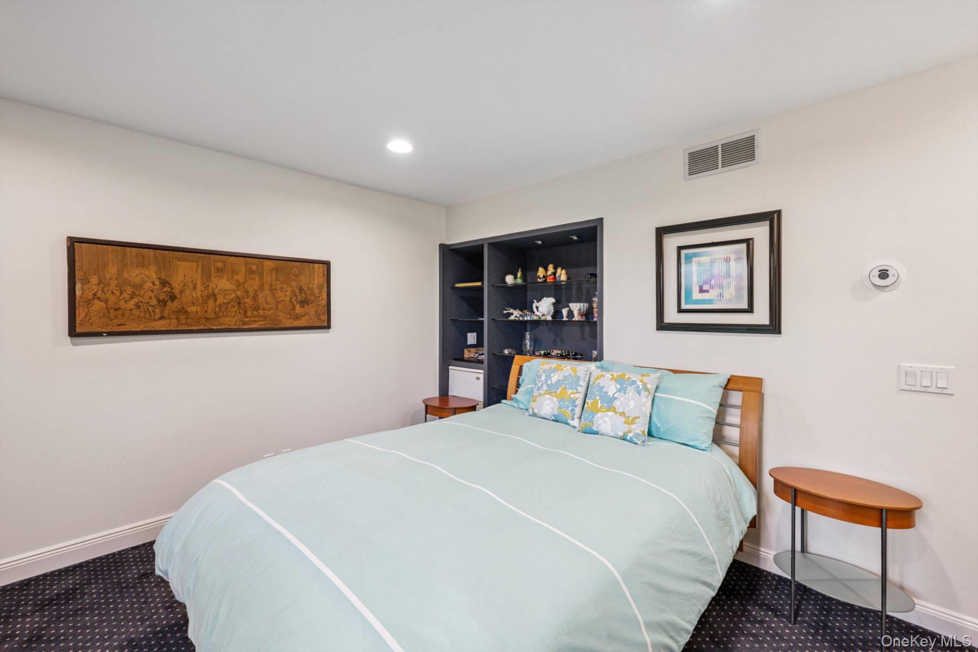 521 Dune Road, Westhampton Beach, NY 11978