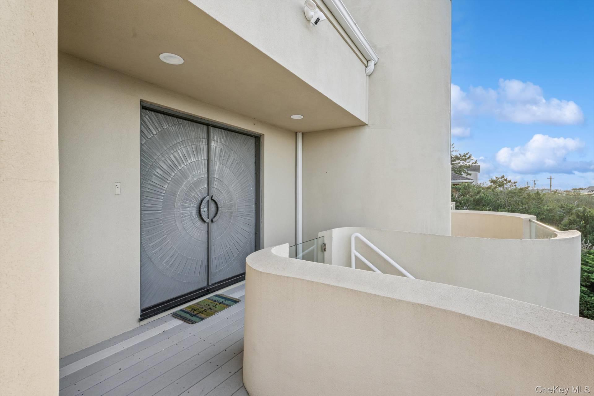 521 Dune Road, Westhampton Beach, NY 11978