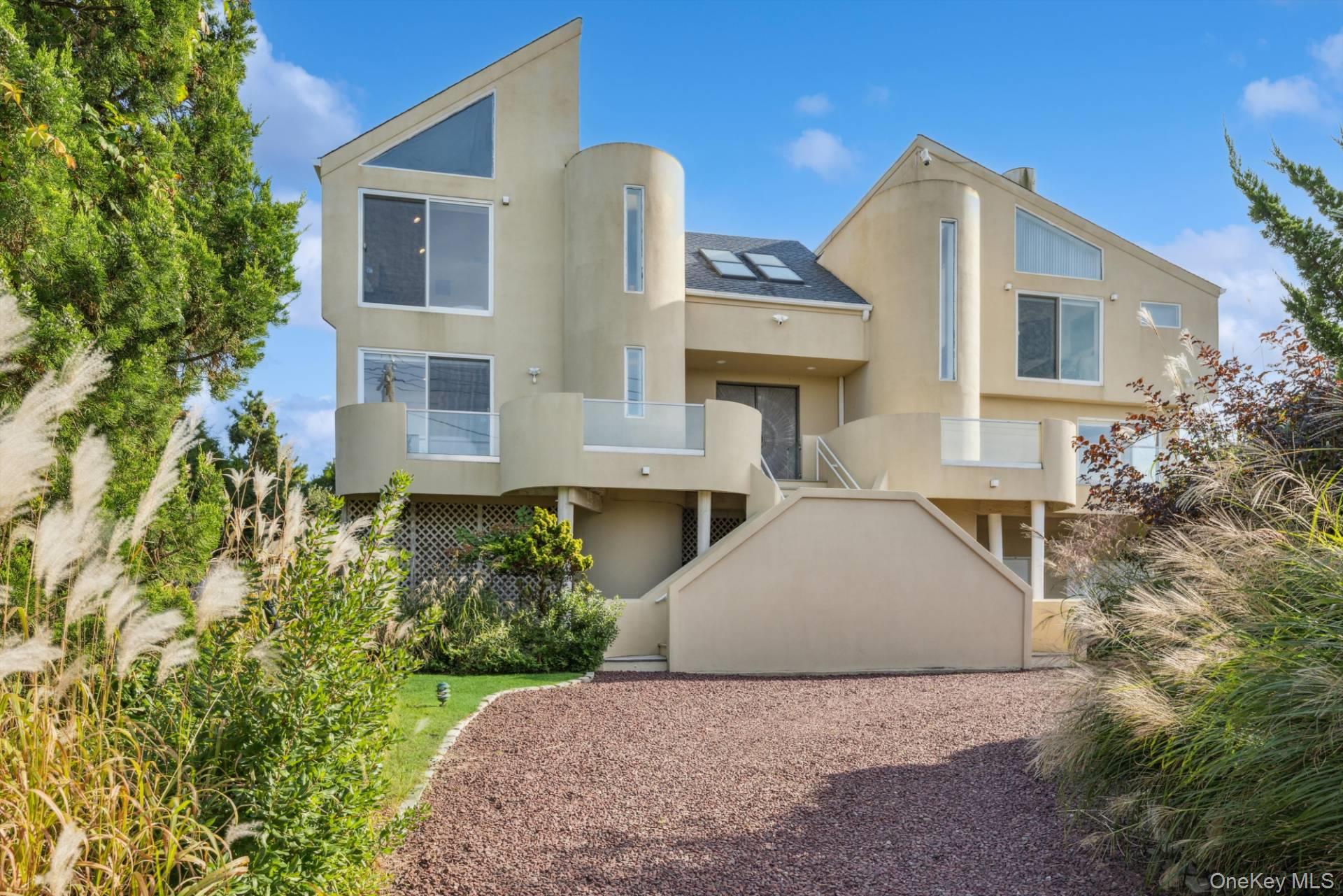 521 Dune Road, Westhampton Beach, NY 11978