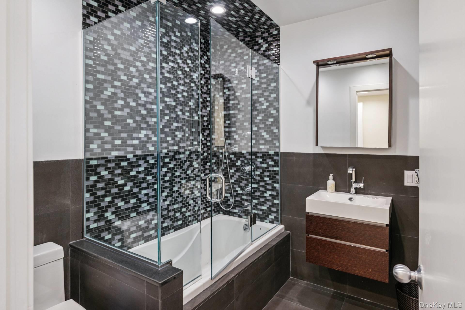 521 Dune Road, Westhampton Beach, NY 11978