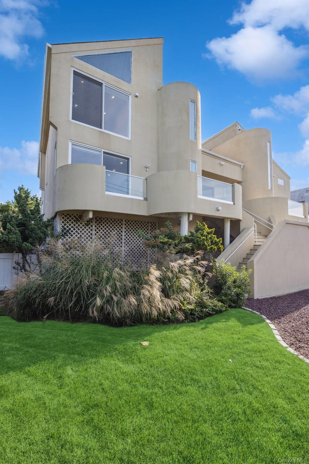 521 Dune Road, Westhampton Beach, NY 11978