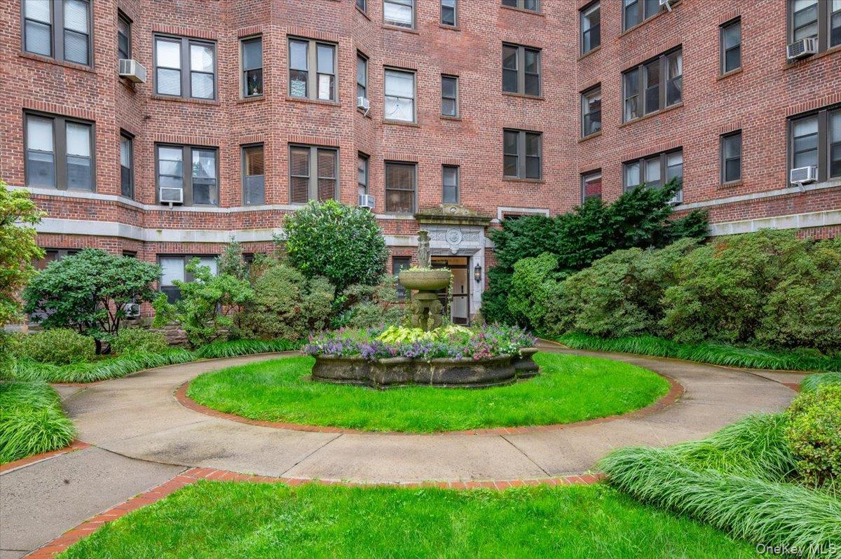 11 Alden Road # 2N, Larchmont, NY 10538