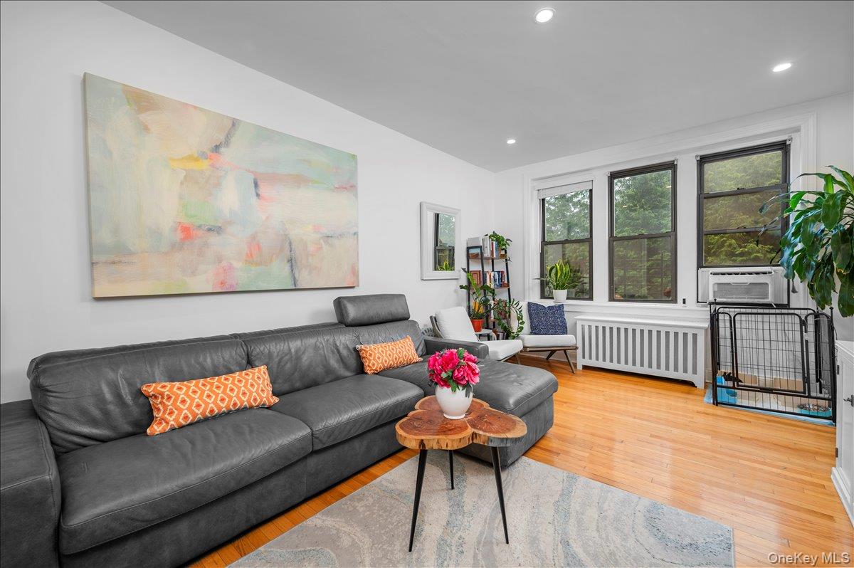 11 Alden Road # 2N, Larchmont, NY 10538