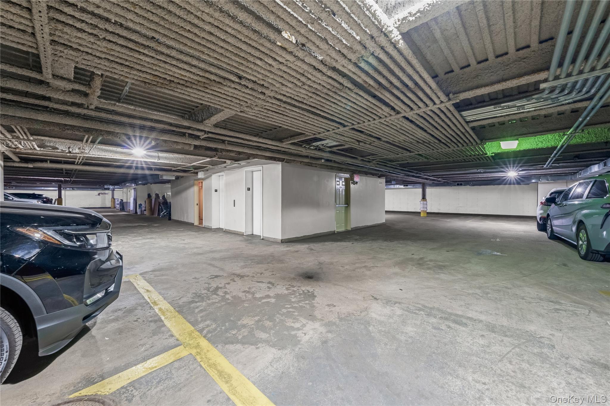 35-06 Leavitt Street # 3K, Flushing, NY 11354