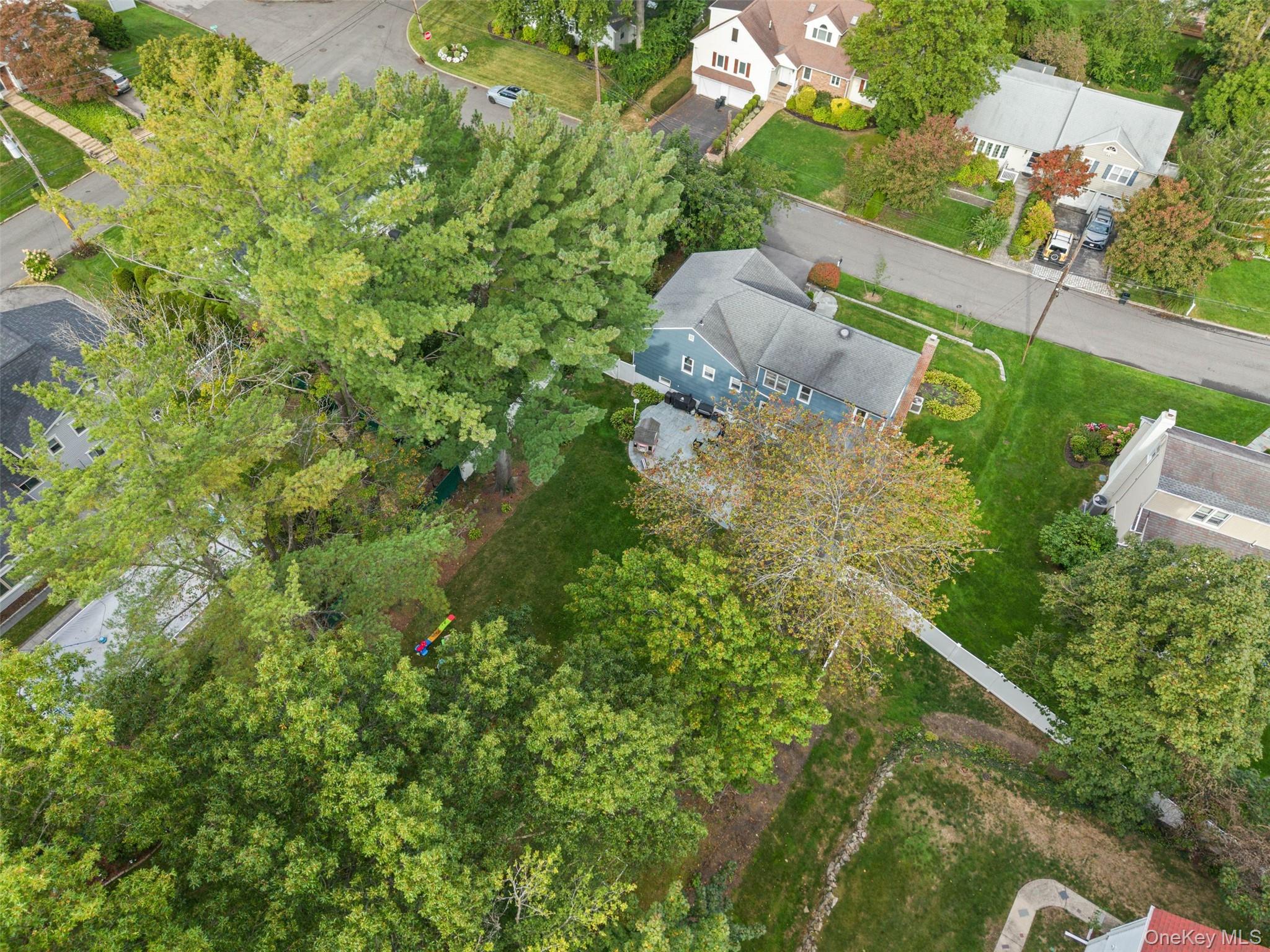 17 Donald Drive, New Rochelle, NY 10804