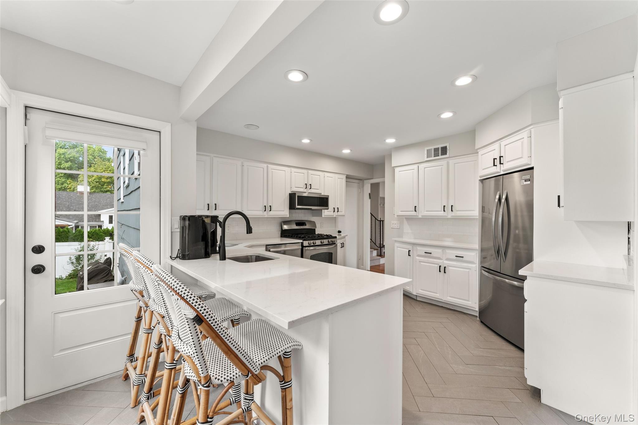 17 Donald Drive, New Rochelle, NY 10804