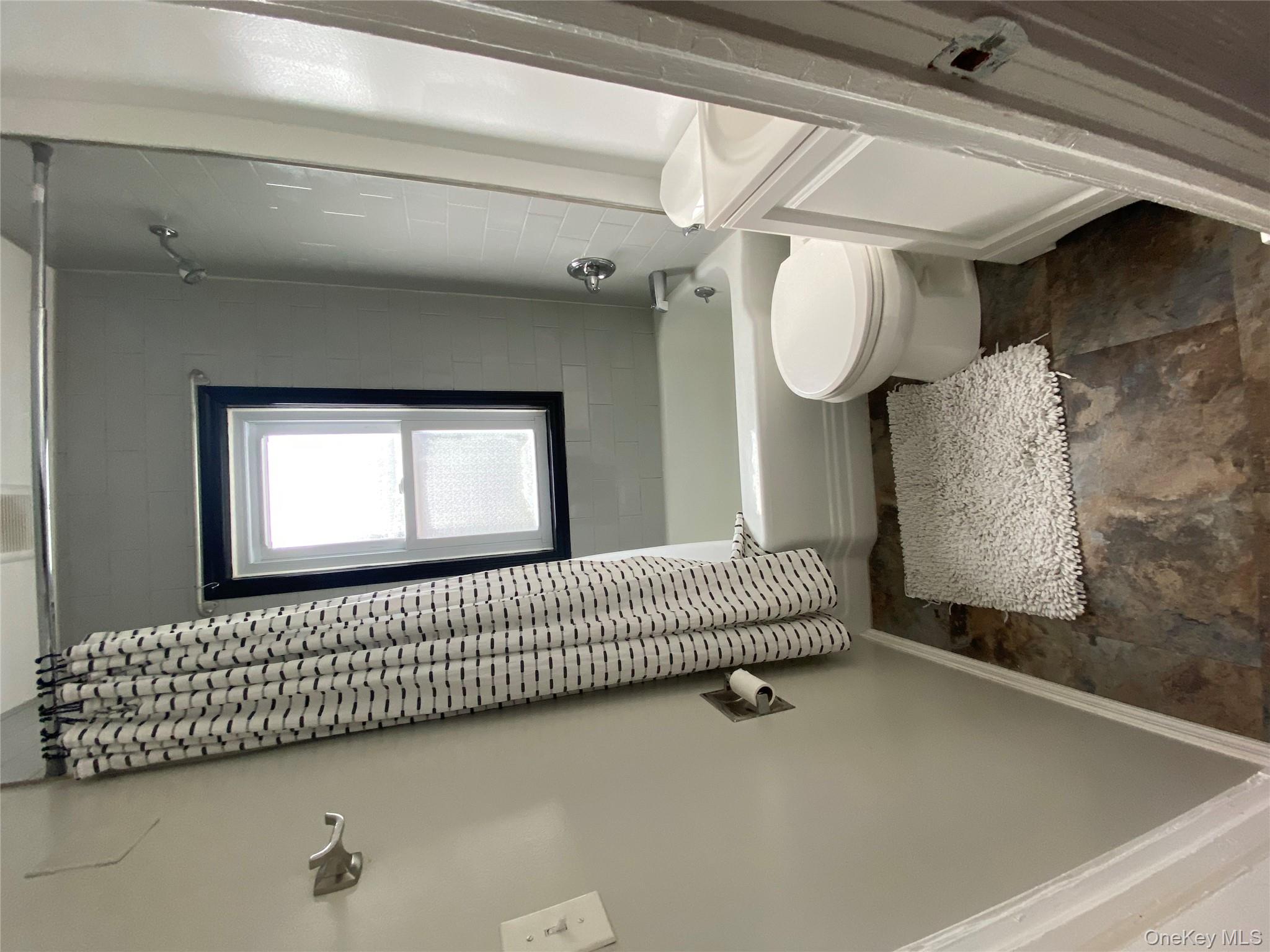 21 Lincoln Avenue # 2, Poughkeepsie, NY 12601