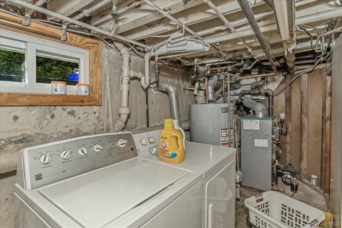 90 Jackson Road, Valley Stream, NY 11581