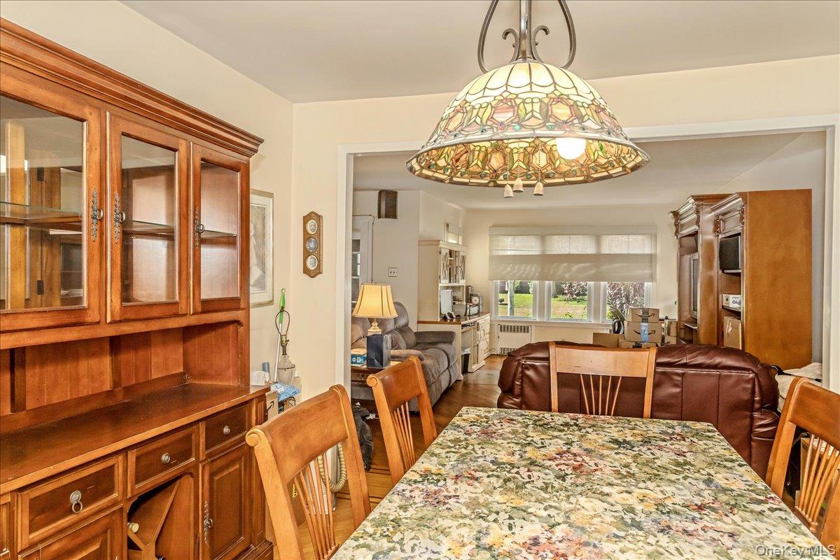 90 Jackson Road, Valley Stream, NY 11581