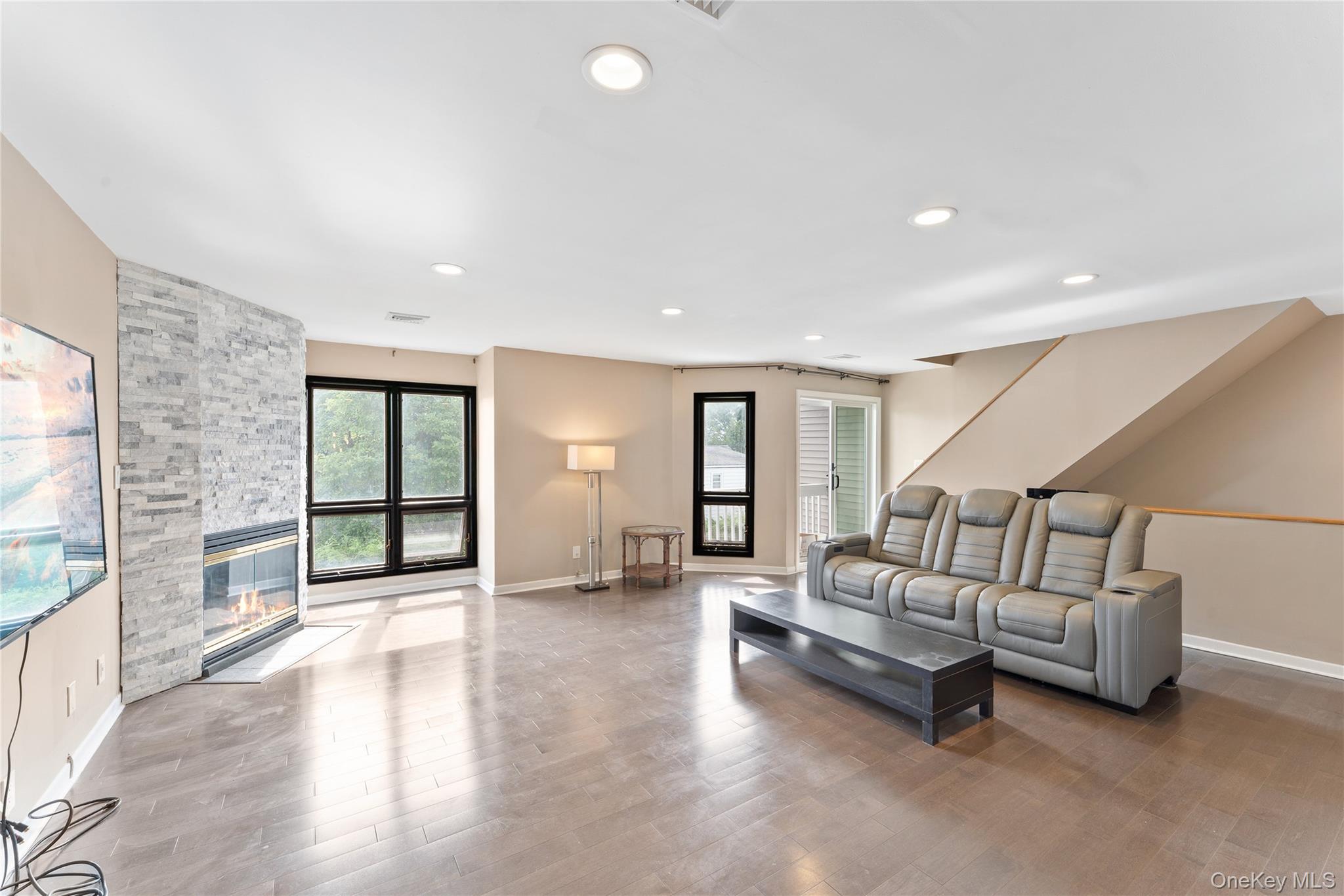 147 I U Willets Road, Albertson, NY 11507