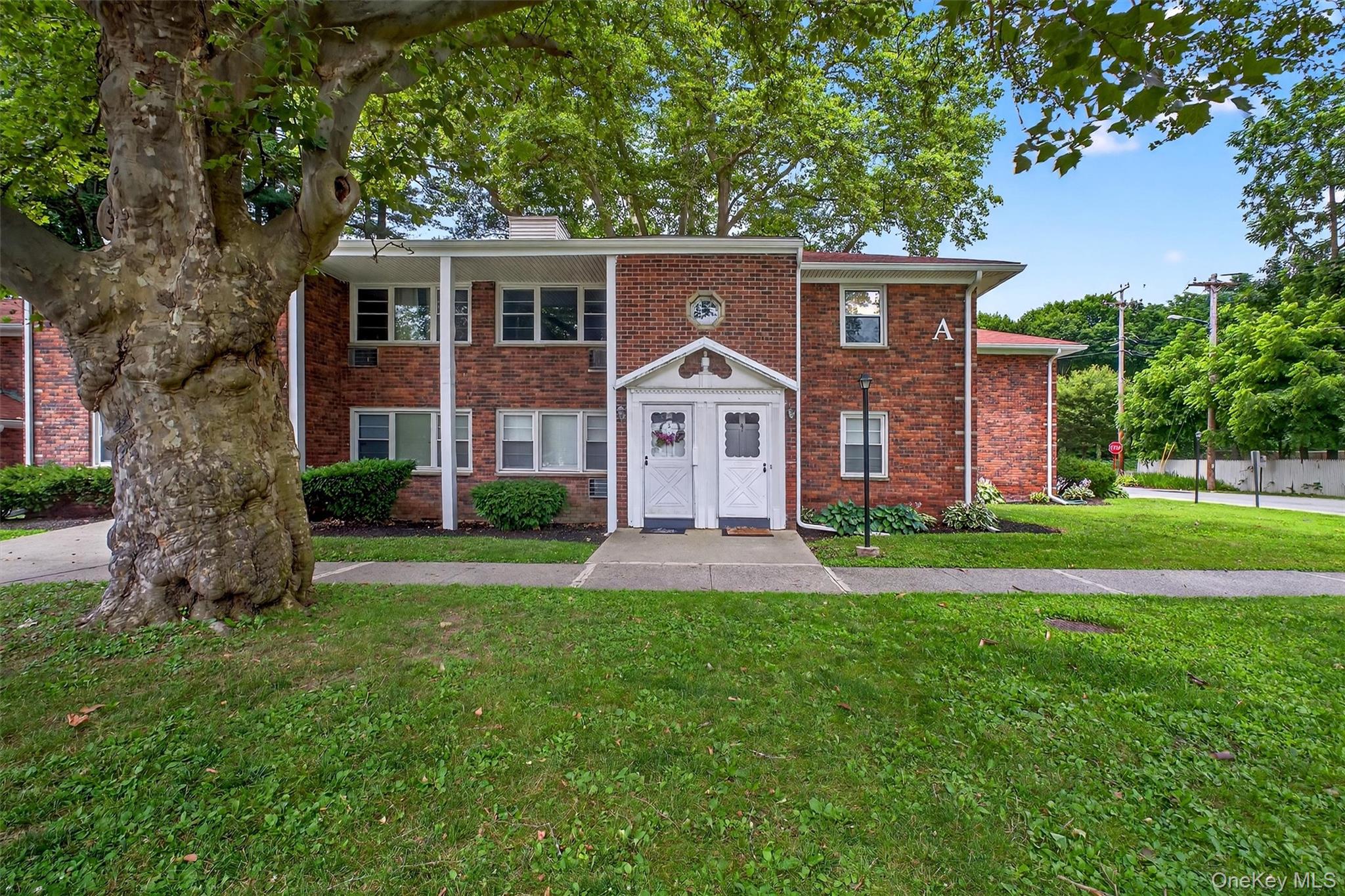 2710 South Road # A4, Poughkeepsie, NY 12601