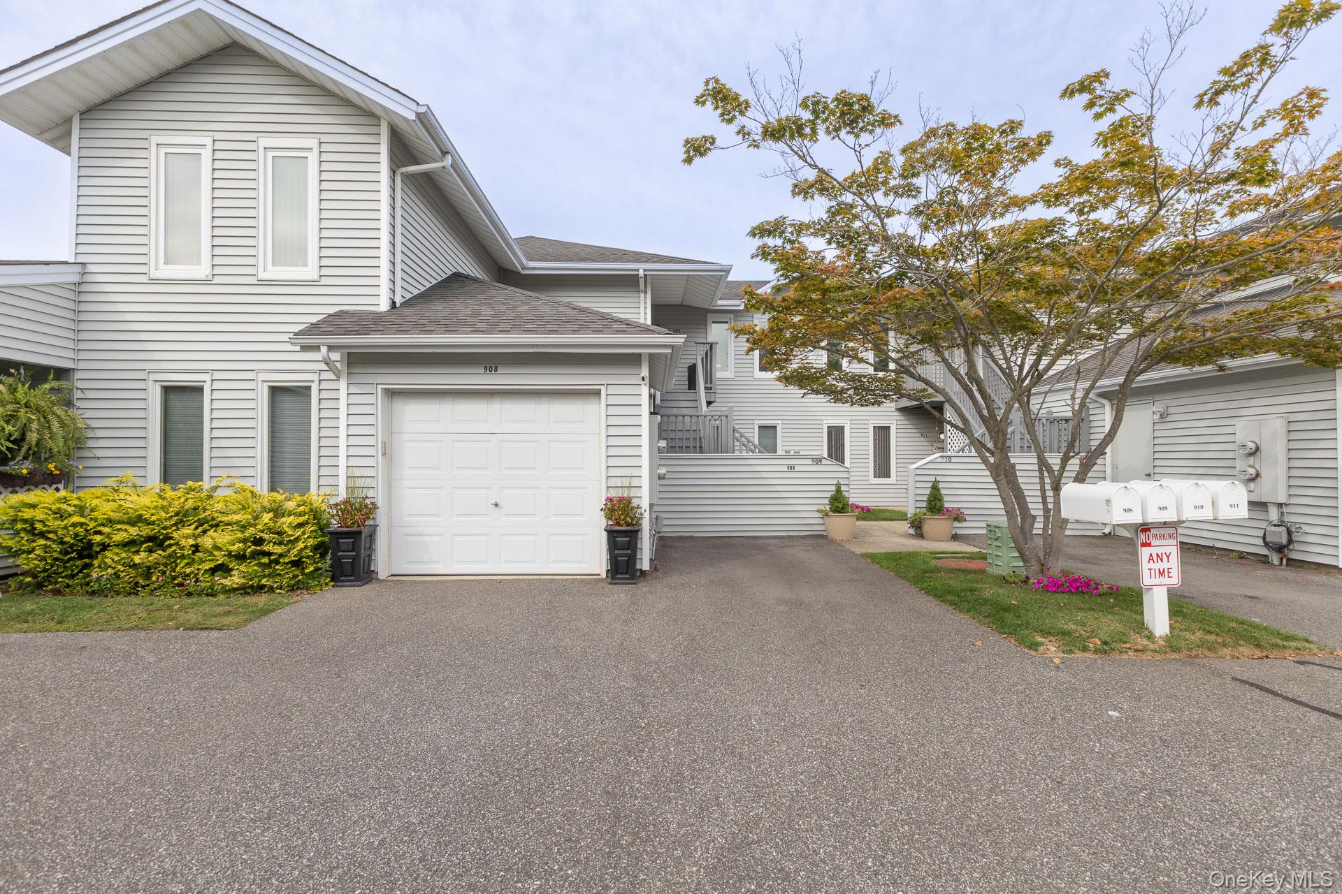 908 Fenway Road # 908, Saint James, NY 11780