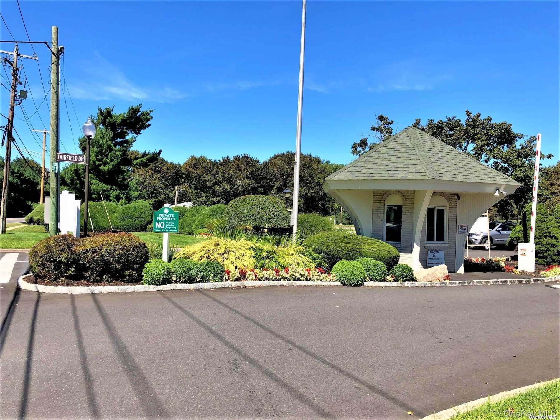 908 Fenway Road # 908, Saint James, NY 11780