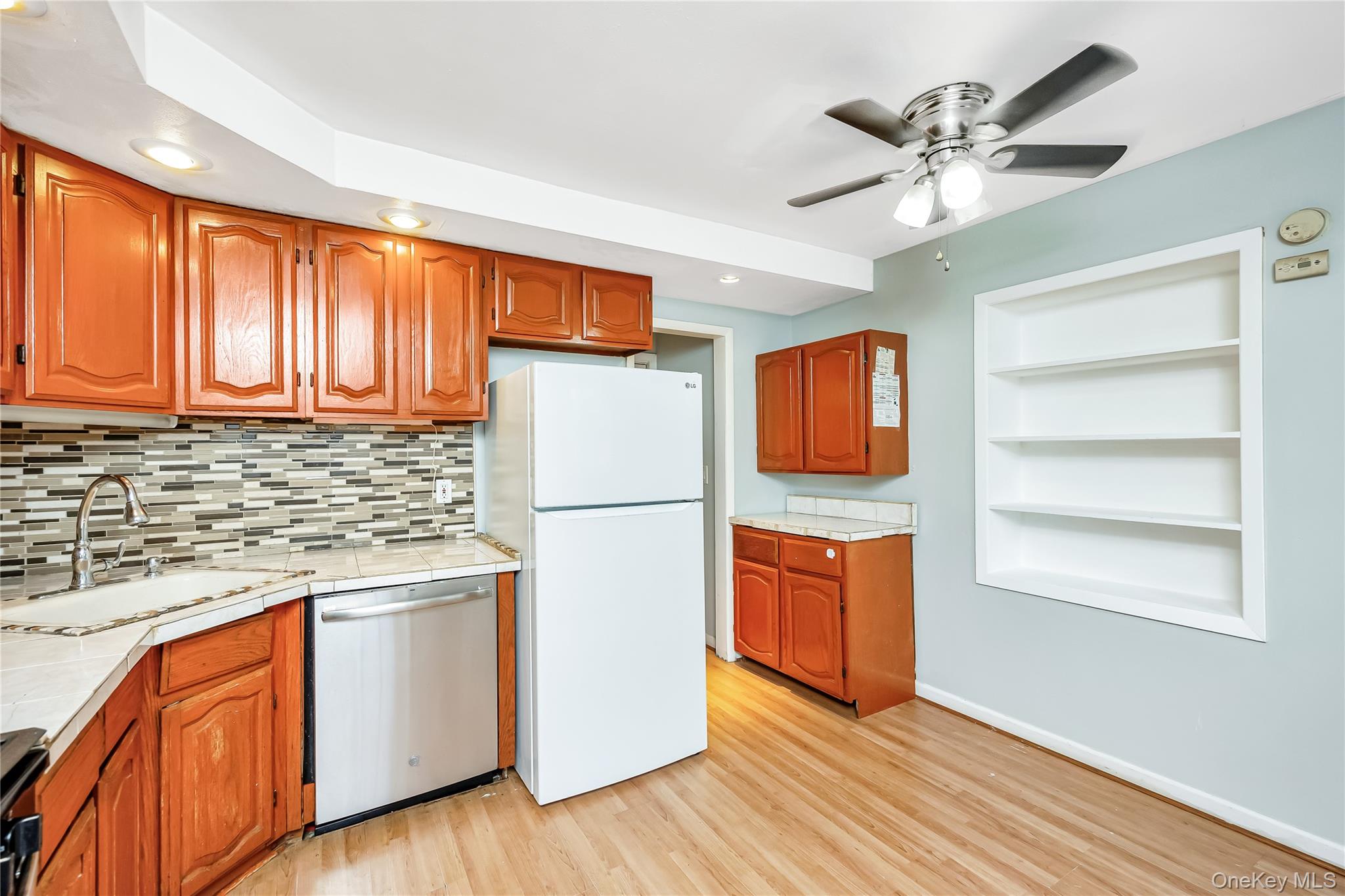 38 Woodmont Place, Farmingville, NY 11738