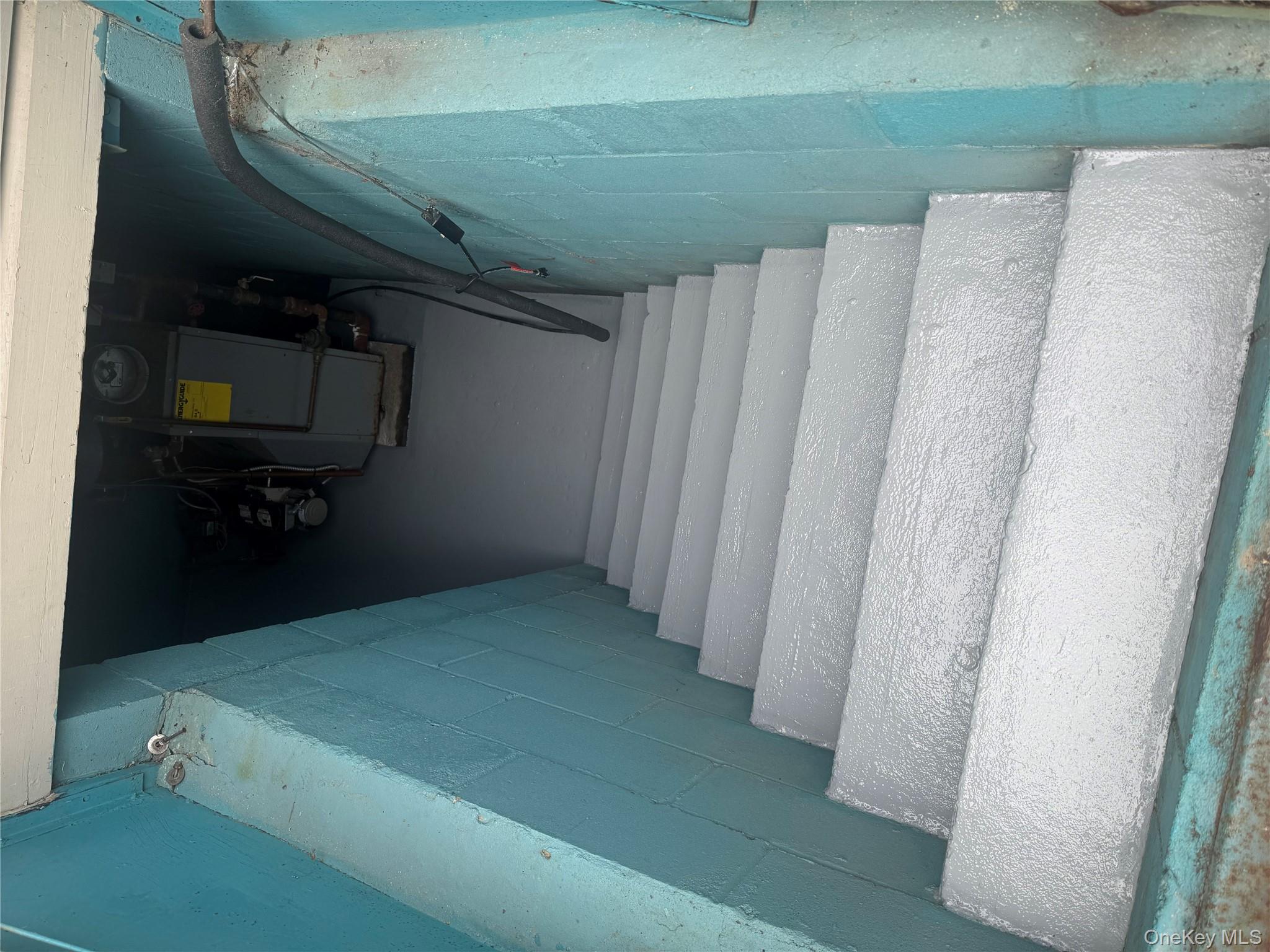 38 Woodmont Place, Farmingville, NY 11738