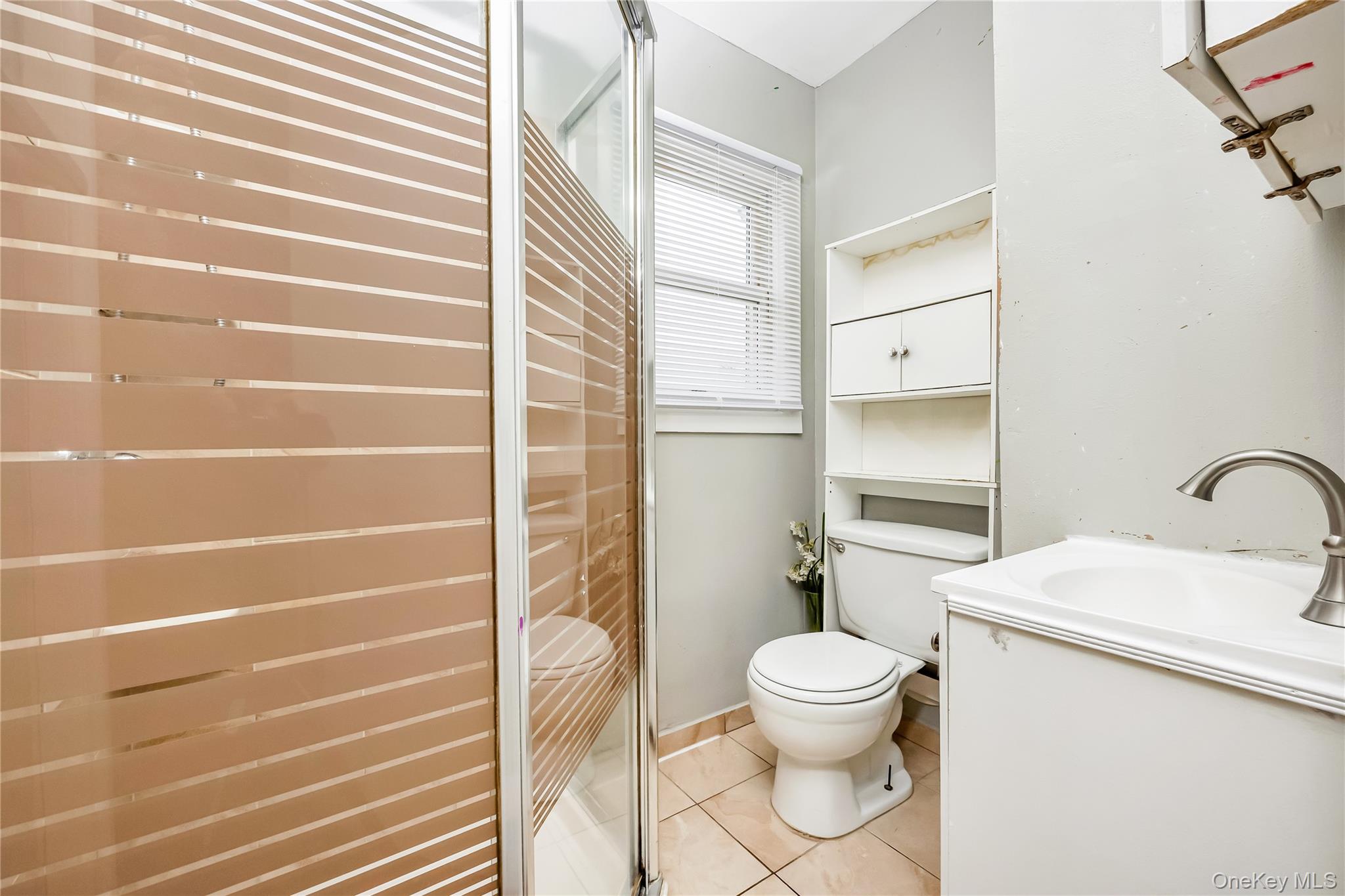 38 Woodmont Place, Farmingville, NY 11738