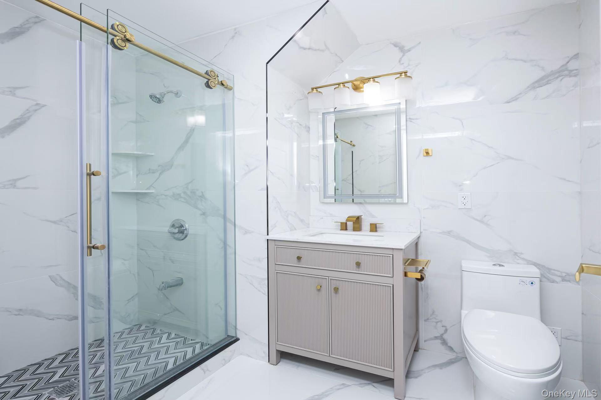 20 Genevieve Place, Great Neck, NY 11021