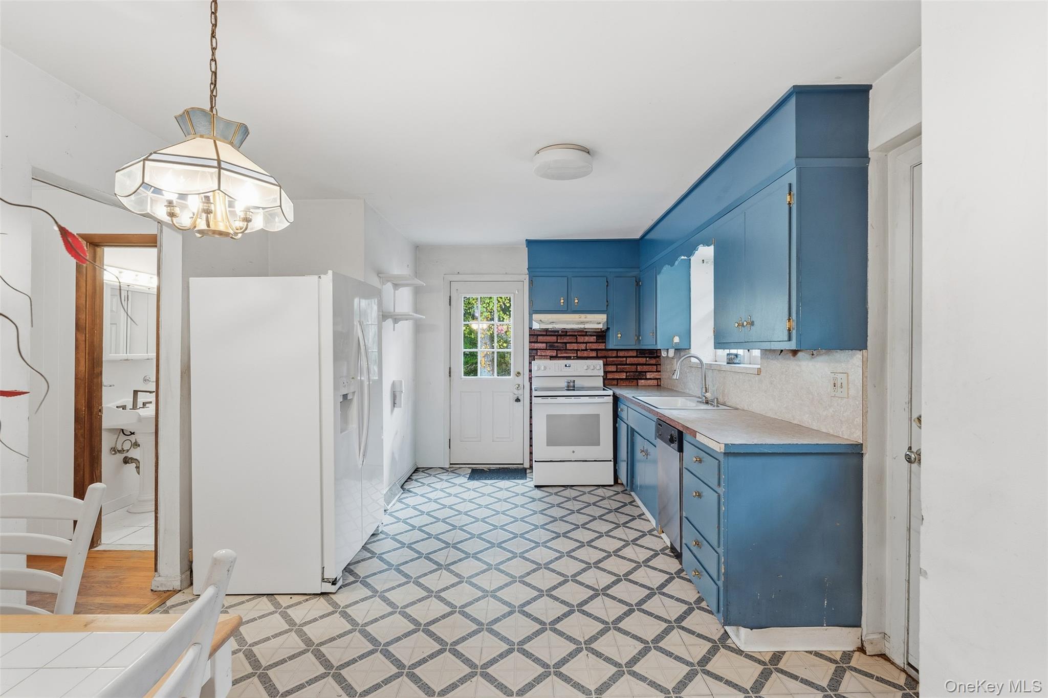 137 Overlook Drive, Mahopac, NY 10541