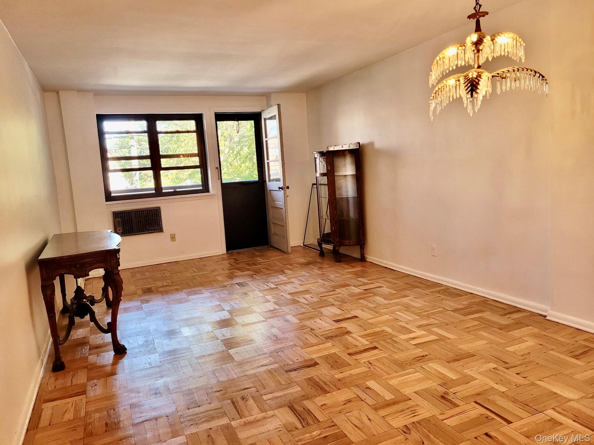 315 Atlantic Avenue # 1A, East Rockaway, NY 11518