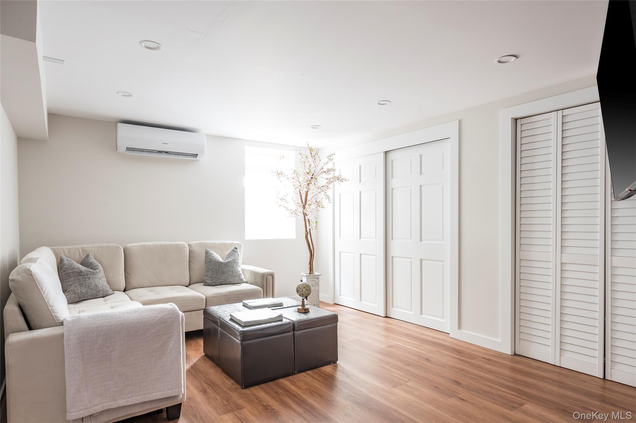 66 School Street, Hampton Bays, NY 11946