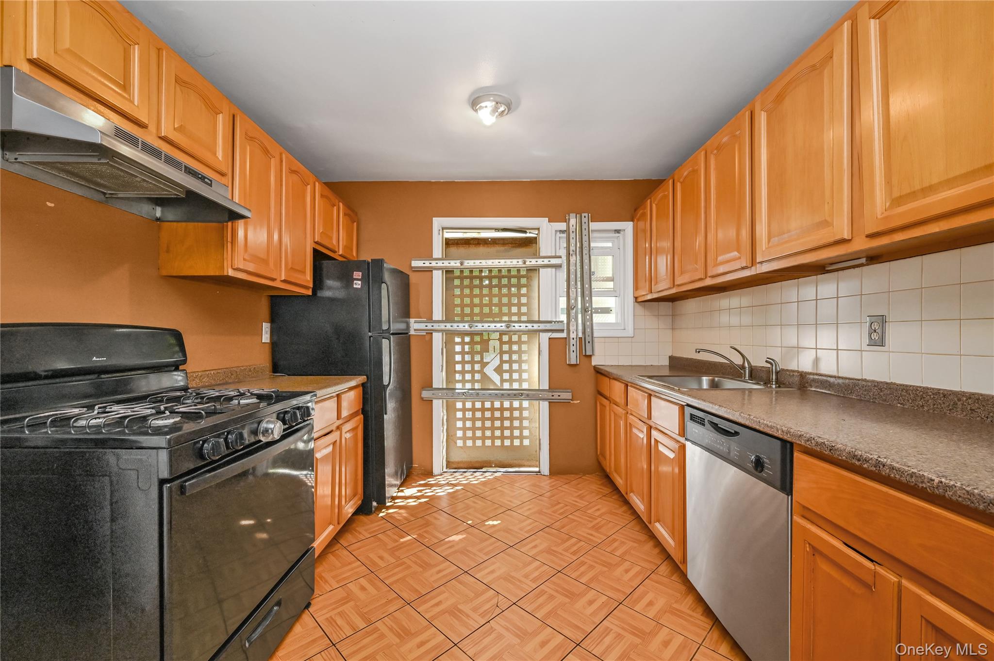 58 Amherst Lane, Hicksville, NY 11801