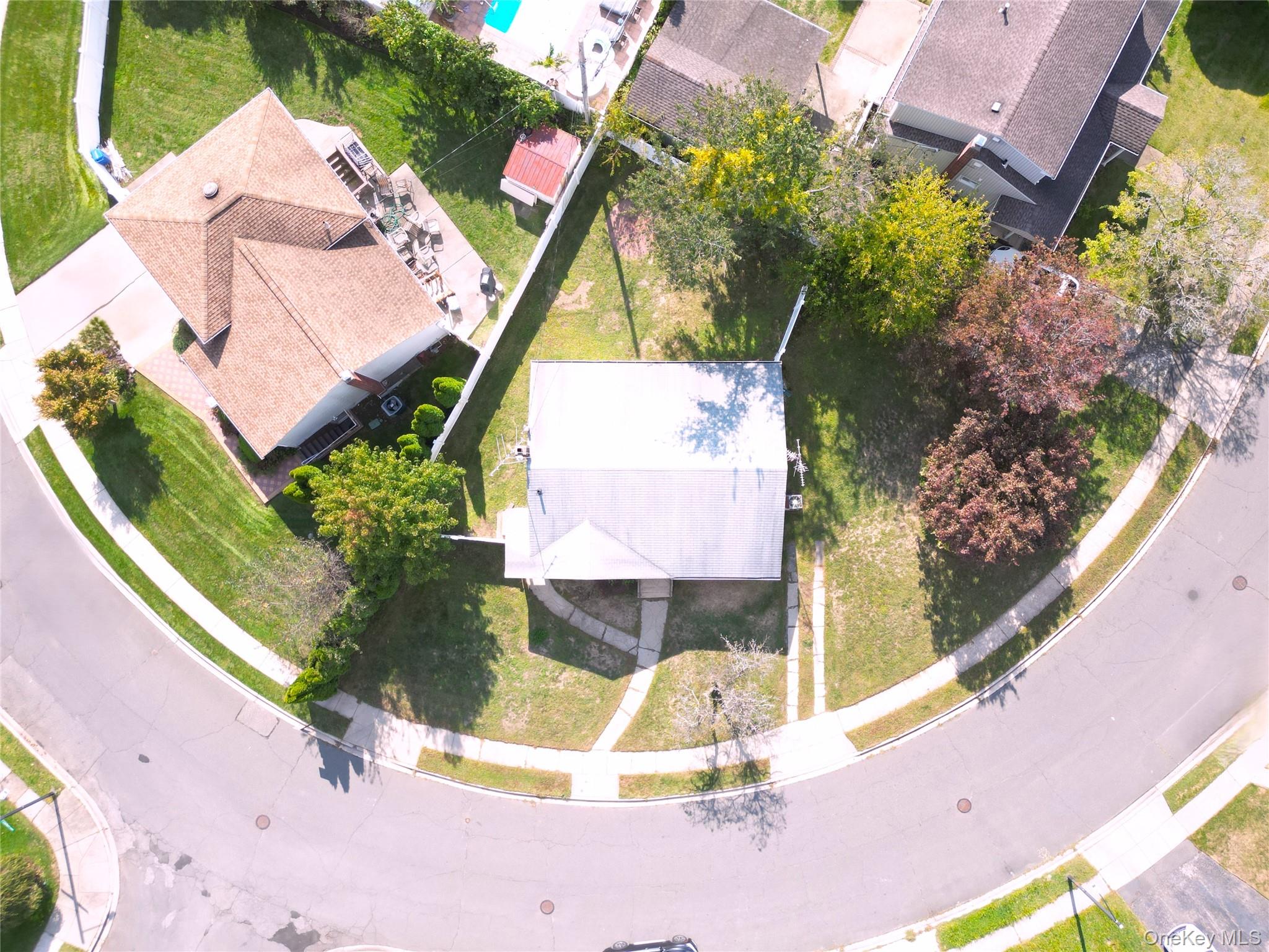 58 Amherst Lane, Hicksville, NY 11801