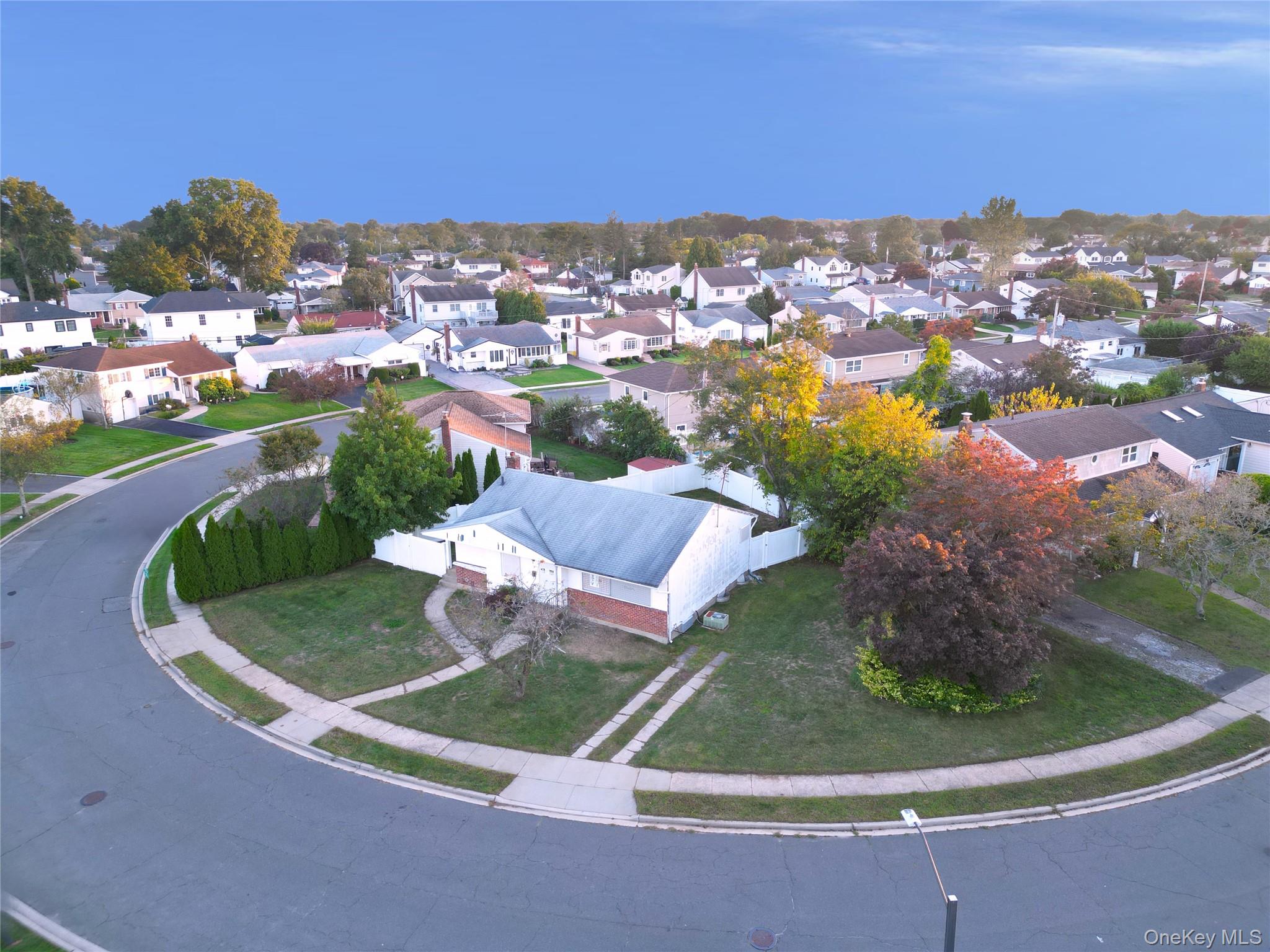 58 Amherst Lane, Hicksville, NY 11801