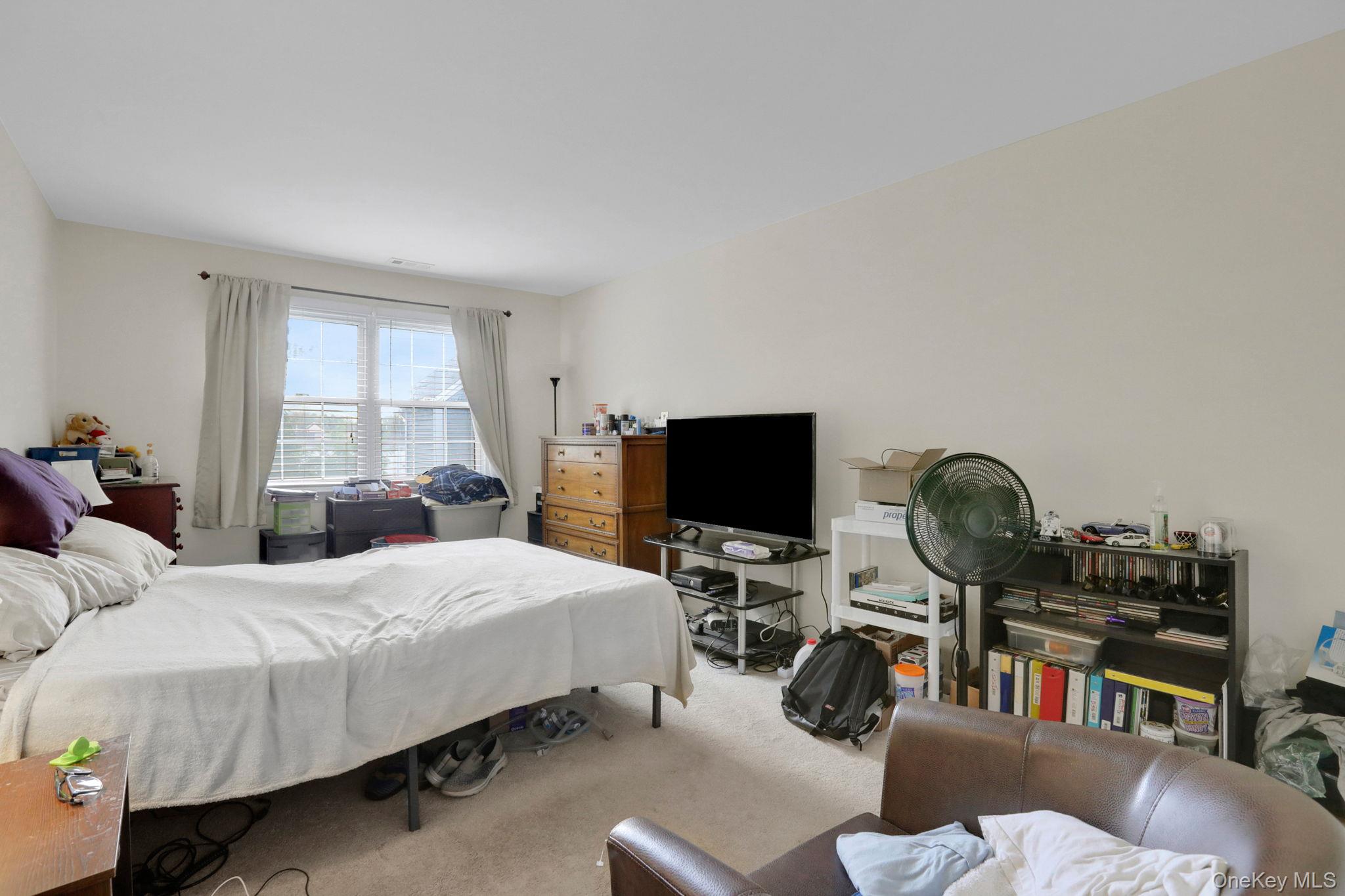 302 Commons Way # E, Fishkill, NY 12524