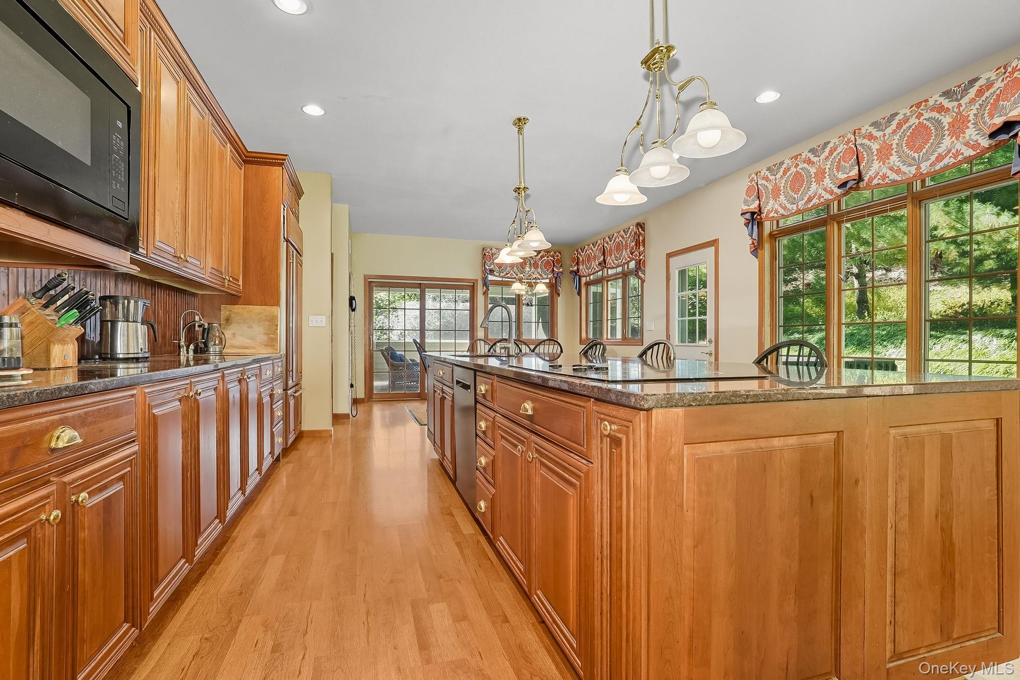 4 Hamlet Way, Hopewell Junction, NY 12533