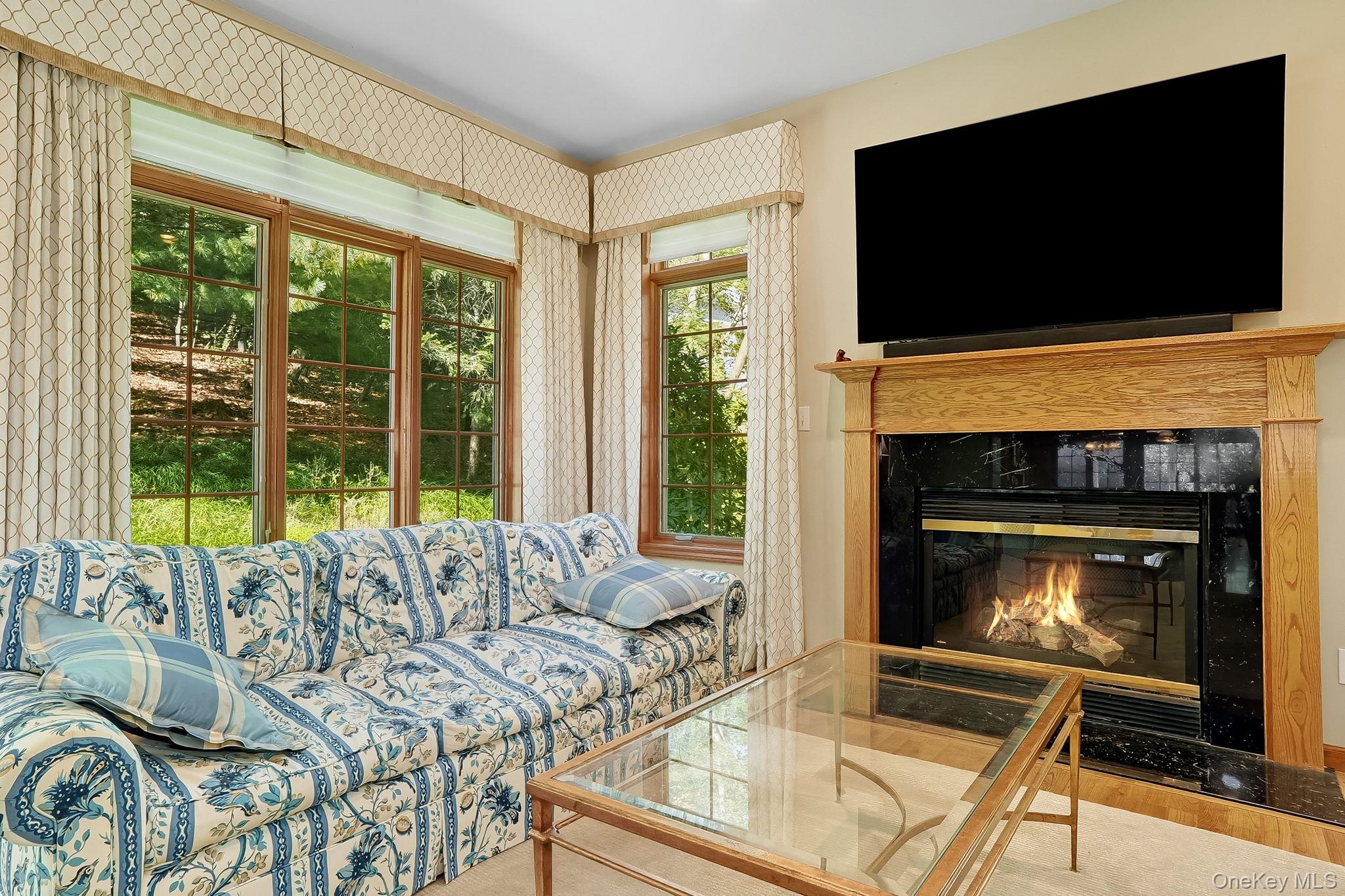 4 Hamlet Way, Hopewell Junction, NY 12533