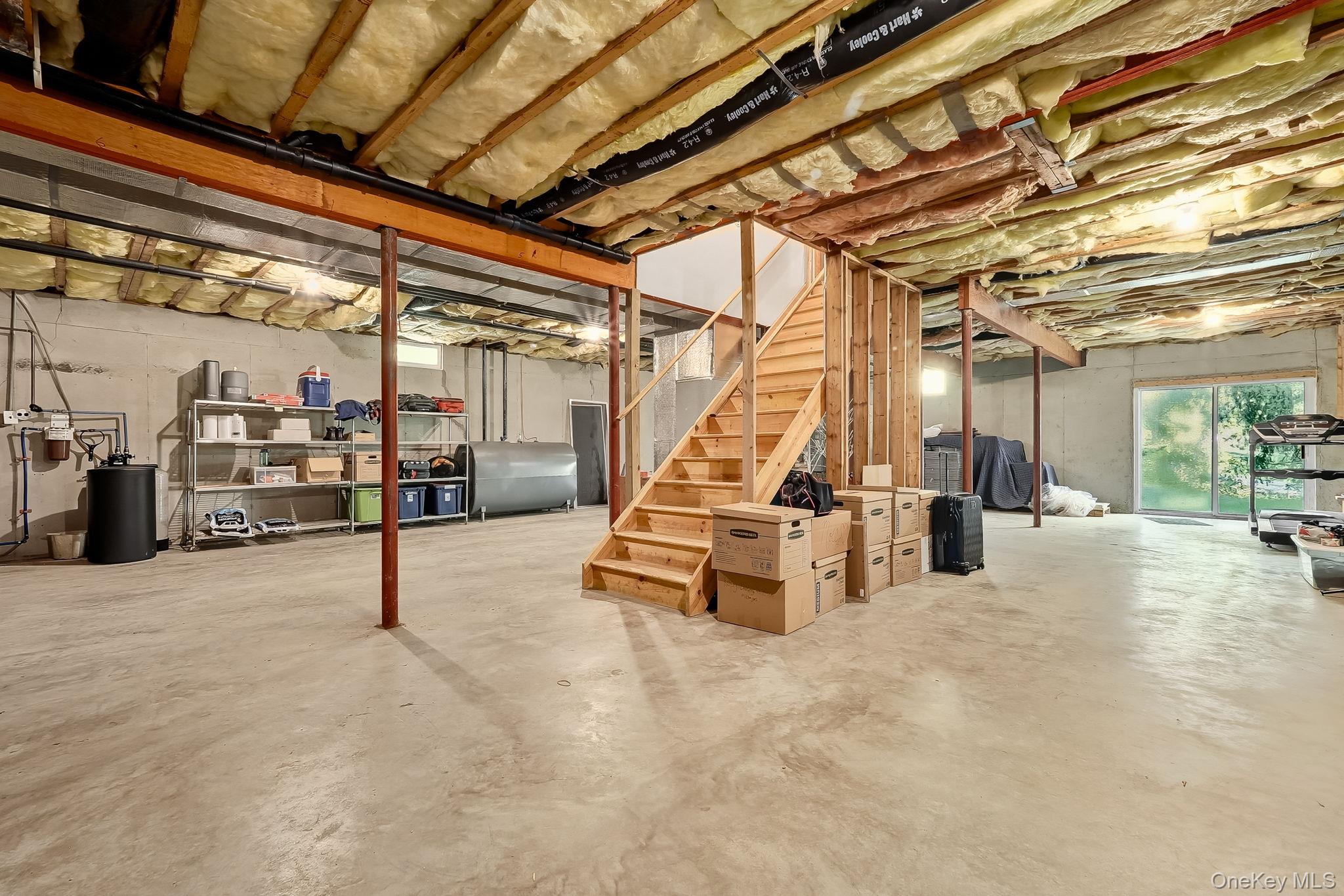 4 Hamlet Way, Hopewell Junction, NY 12533